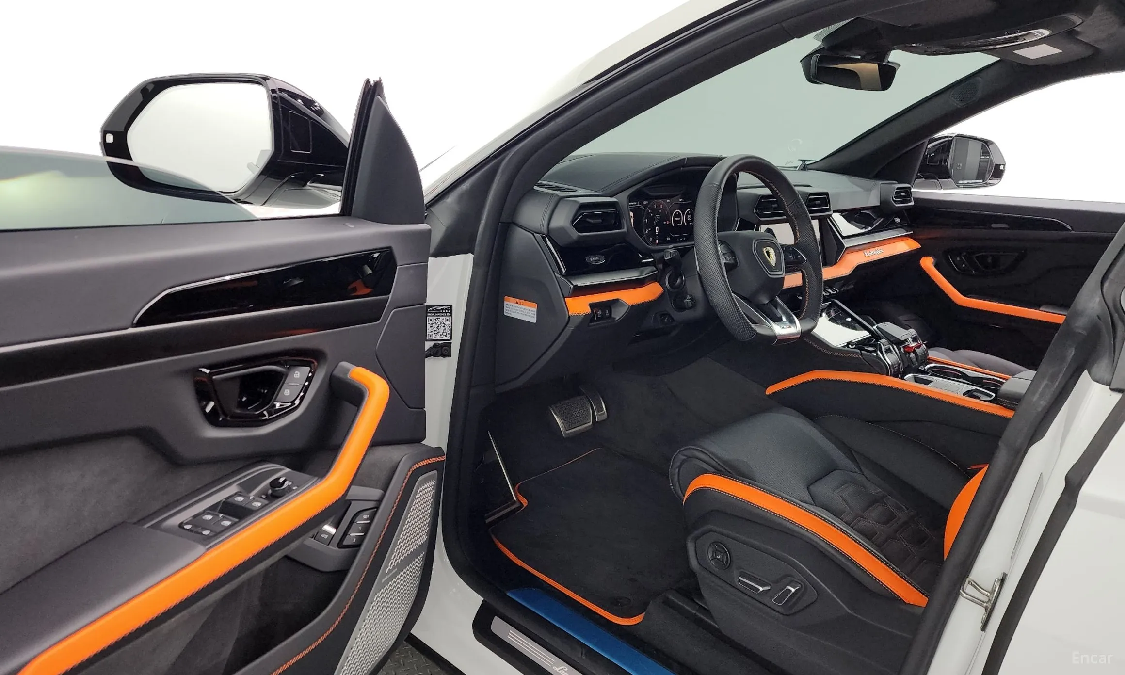 Lamborghini Urus превью 10