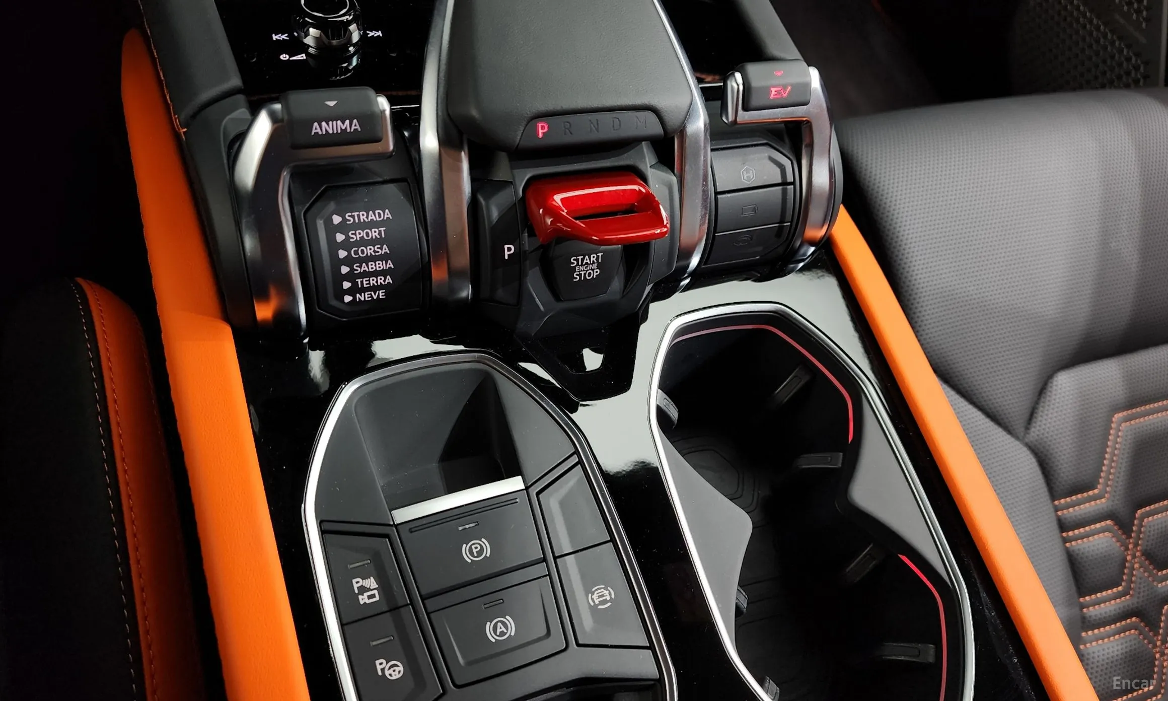 Lamborghini Urus превью 9