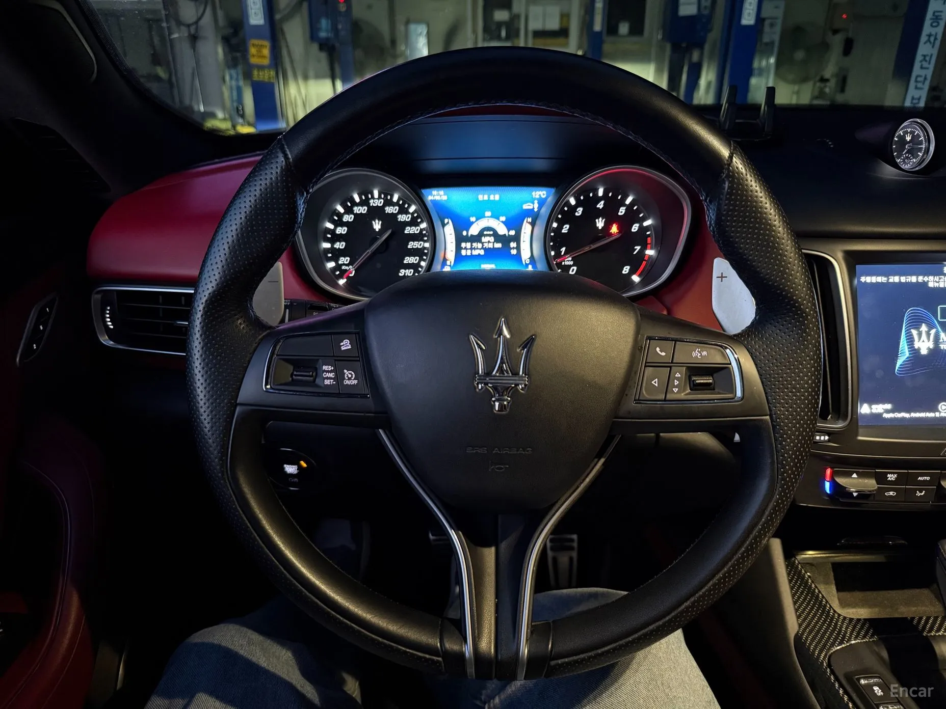 Maserati Levante превью 6