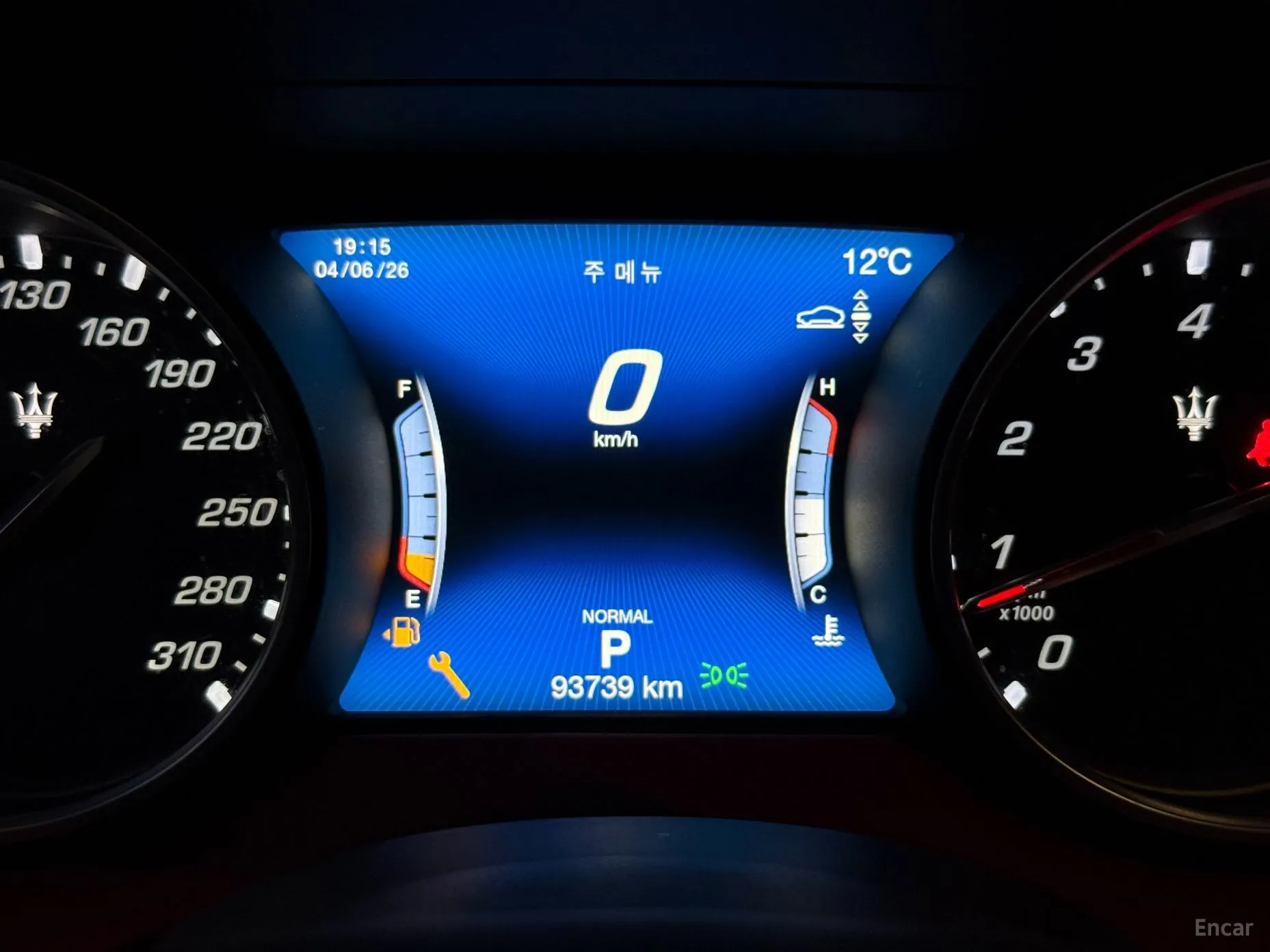 Maserati Levante превью 7