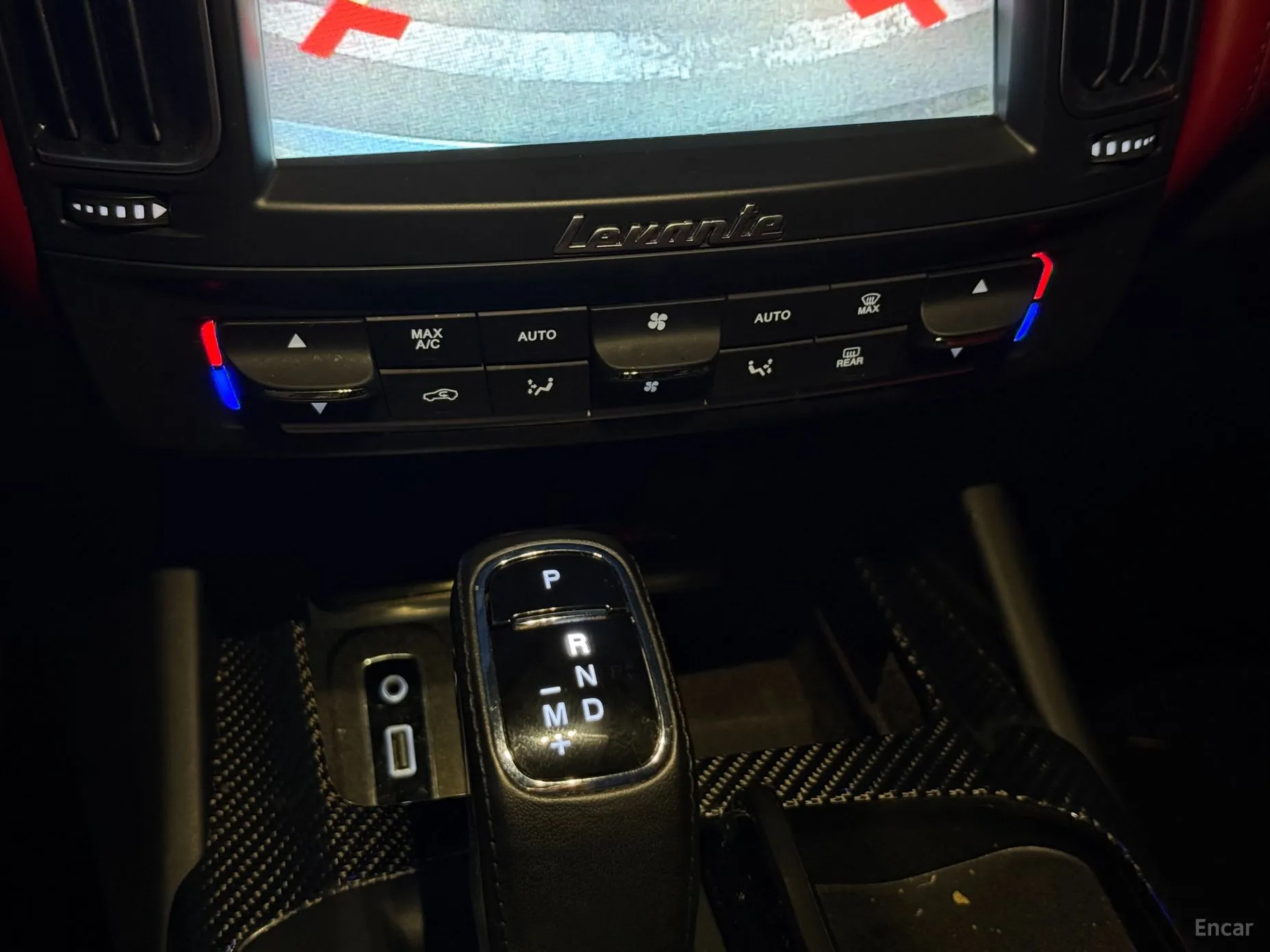 Maserati Levante превью 9