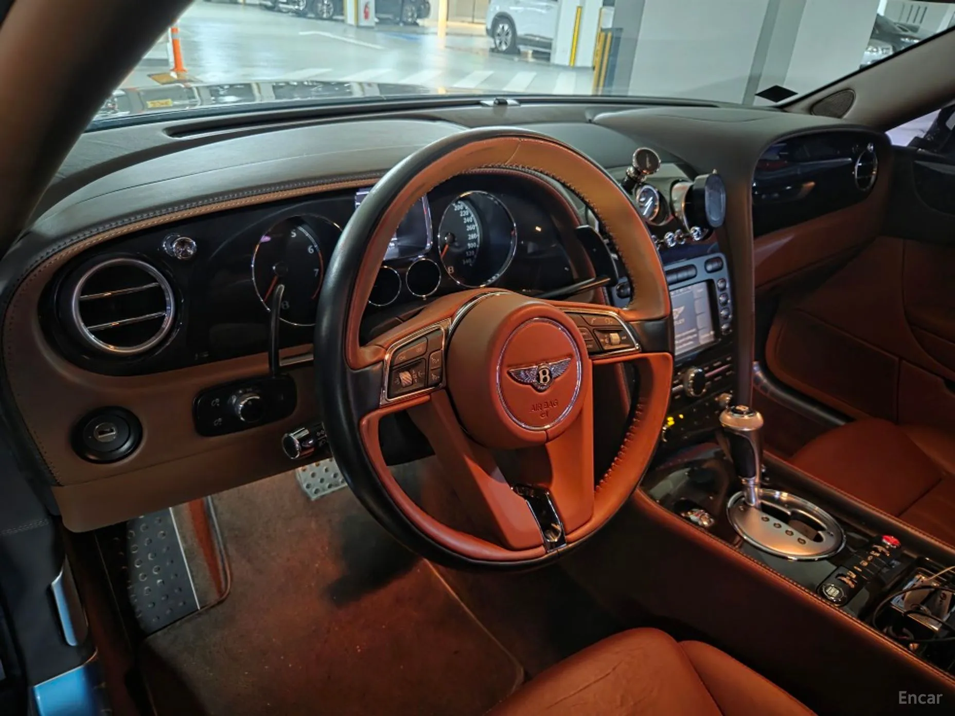 Bentley Flying Spur Gen 1 превью 15