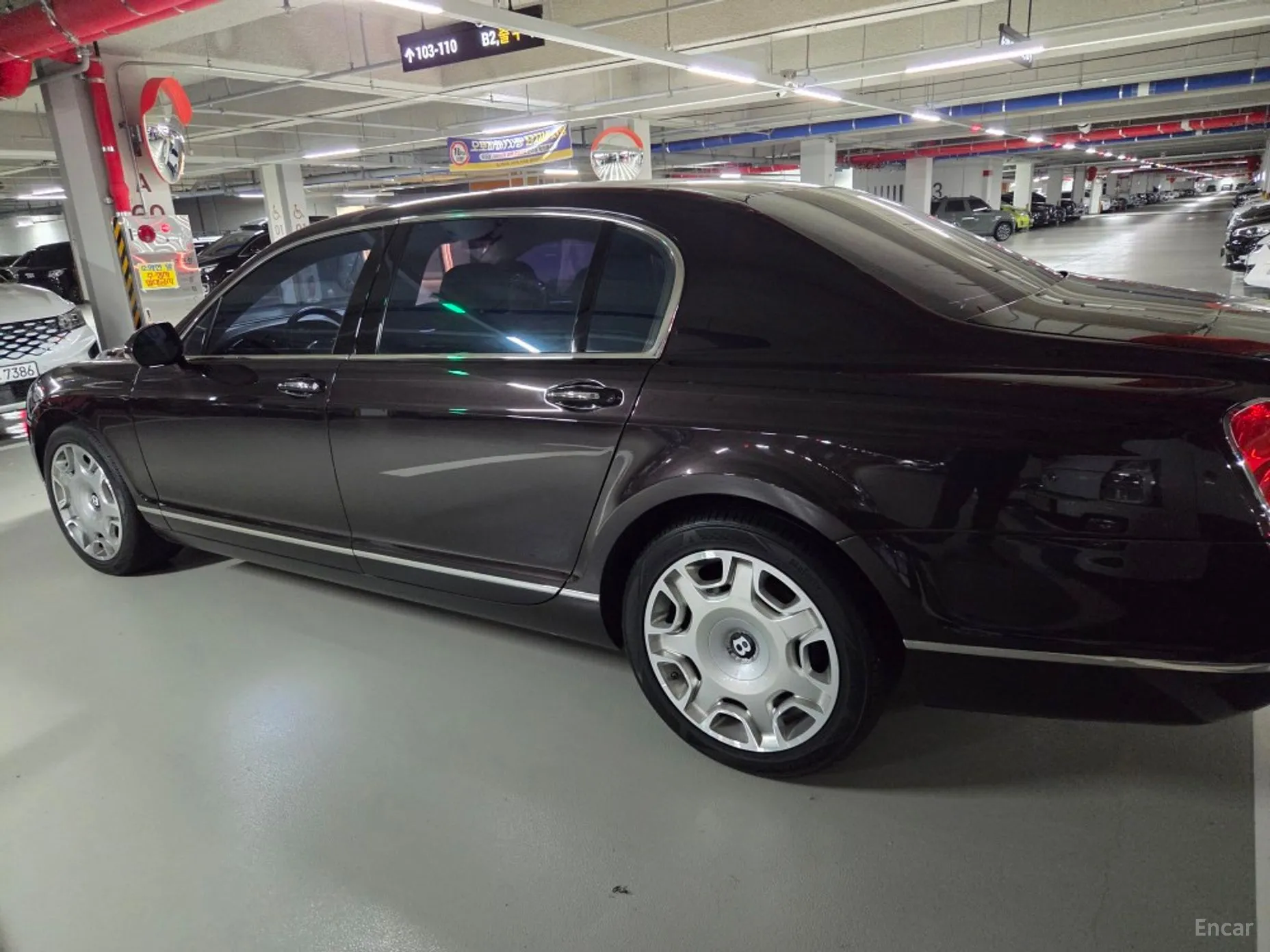 Bentley Flying Spur Gen 1 превью 6