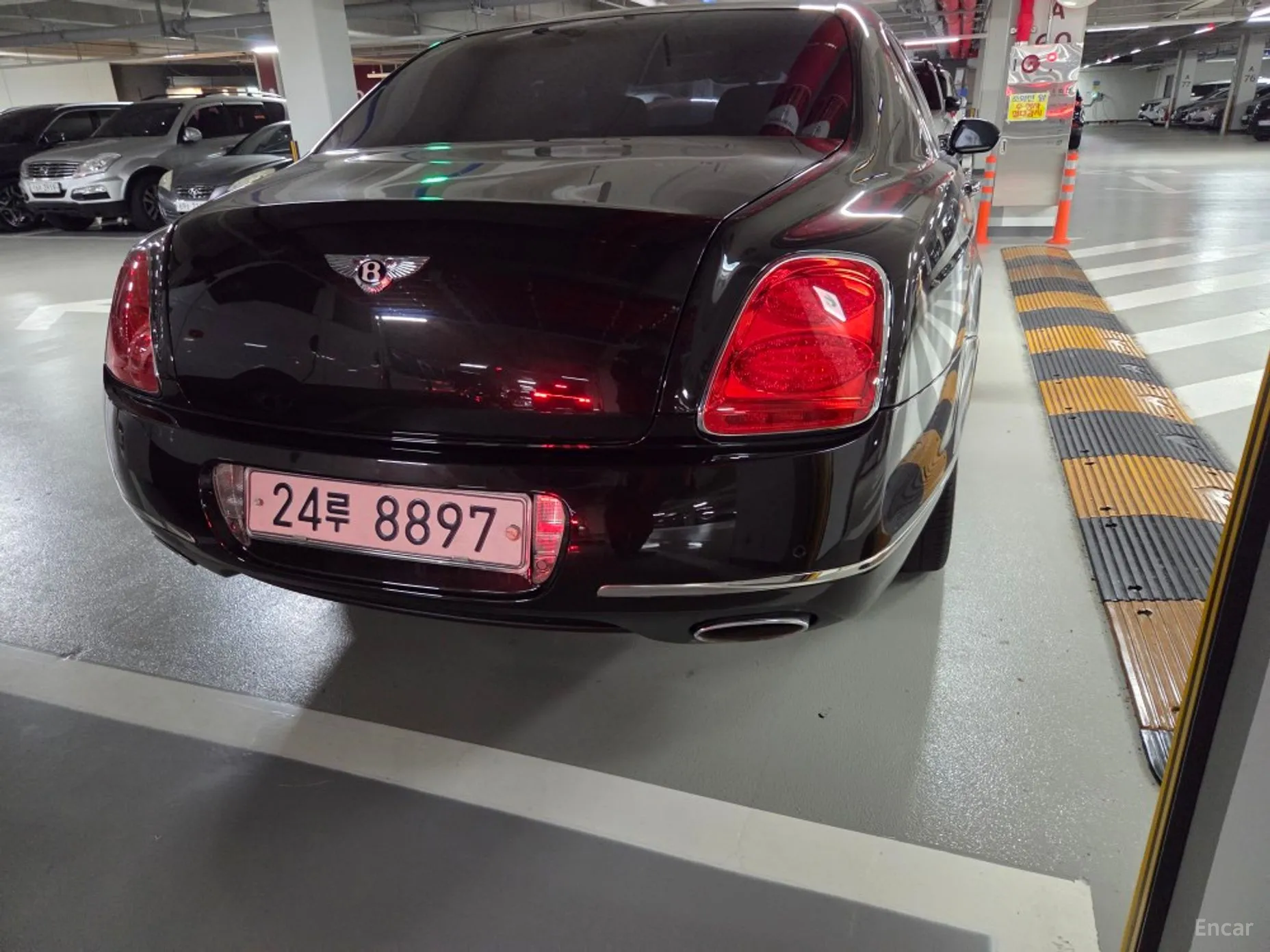 Bentley Flying Spur Gen 1 превью 8