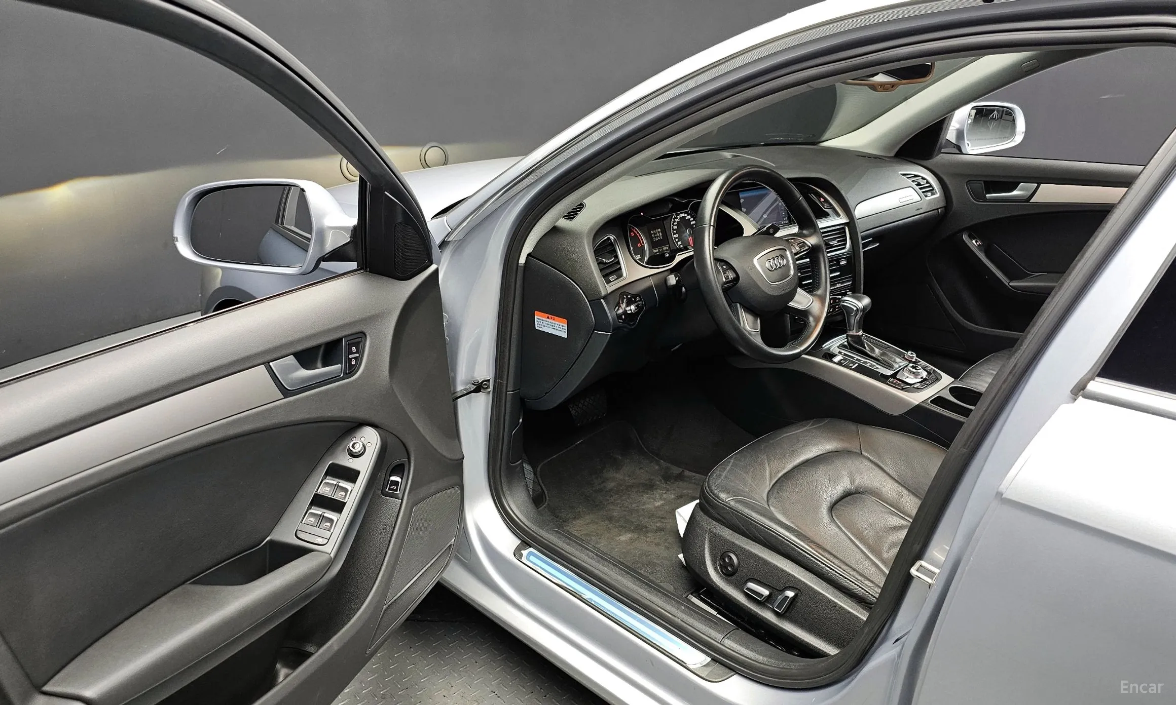 Audi New A4 превью 10