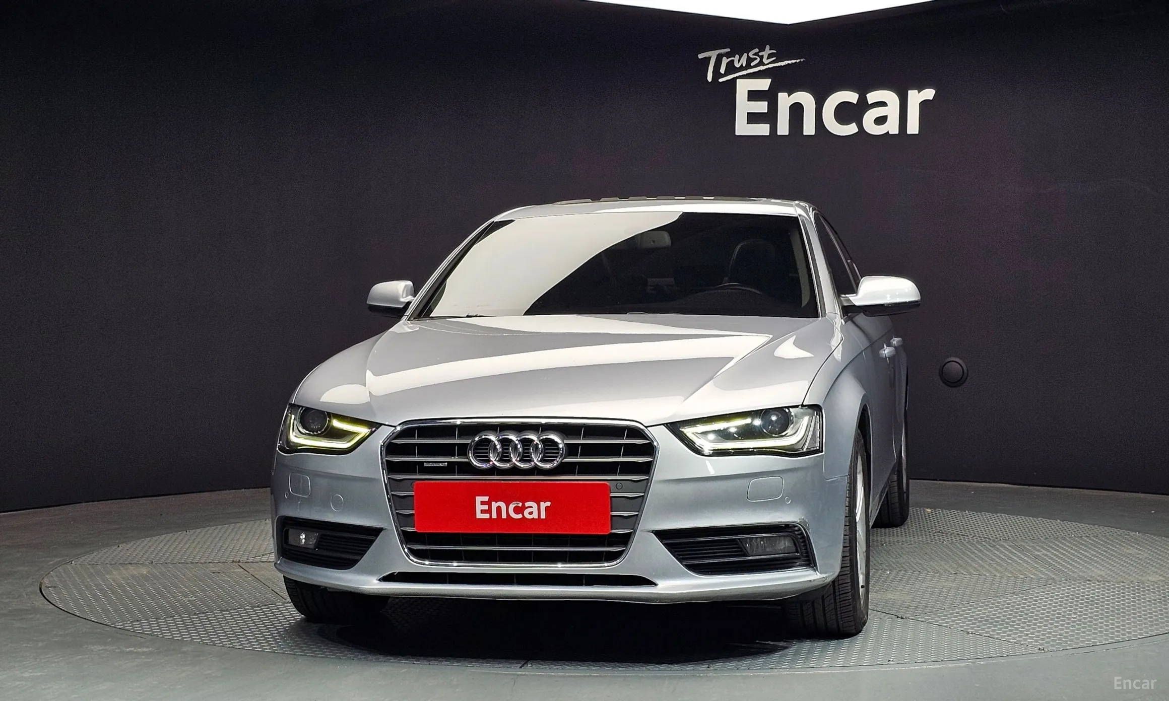 Audi New A4 превью 3