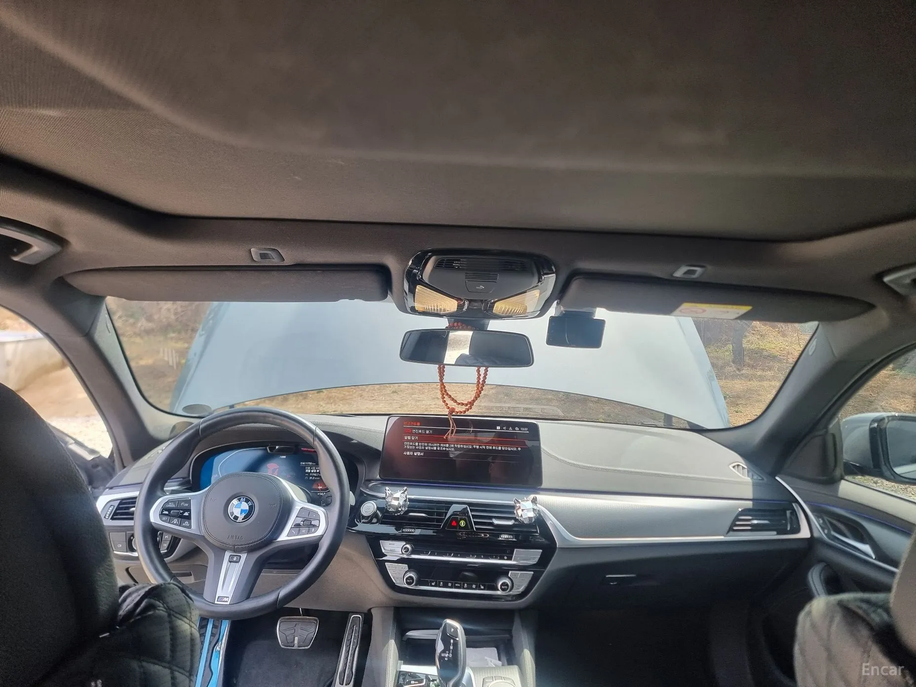 BMW 5 Series (G30) превью 11