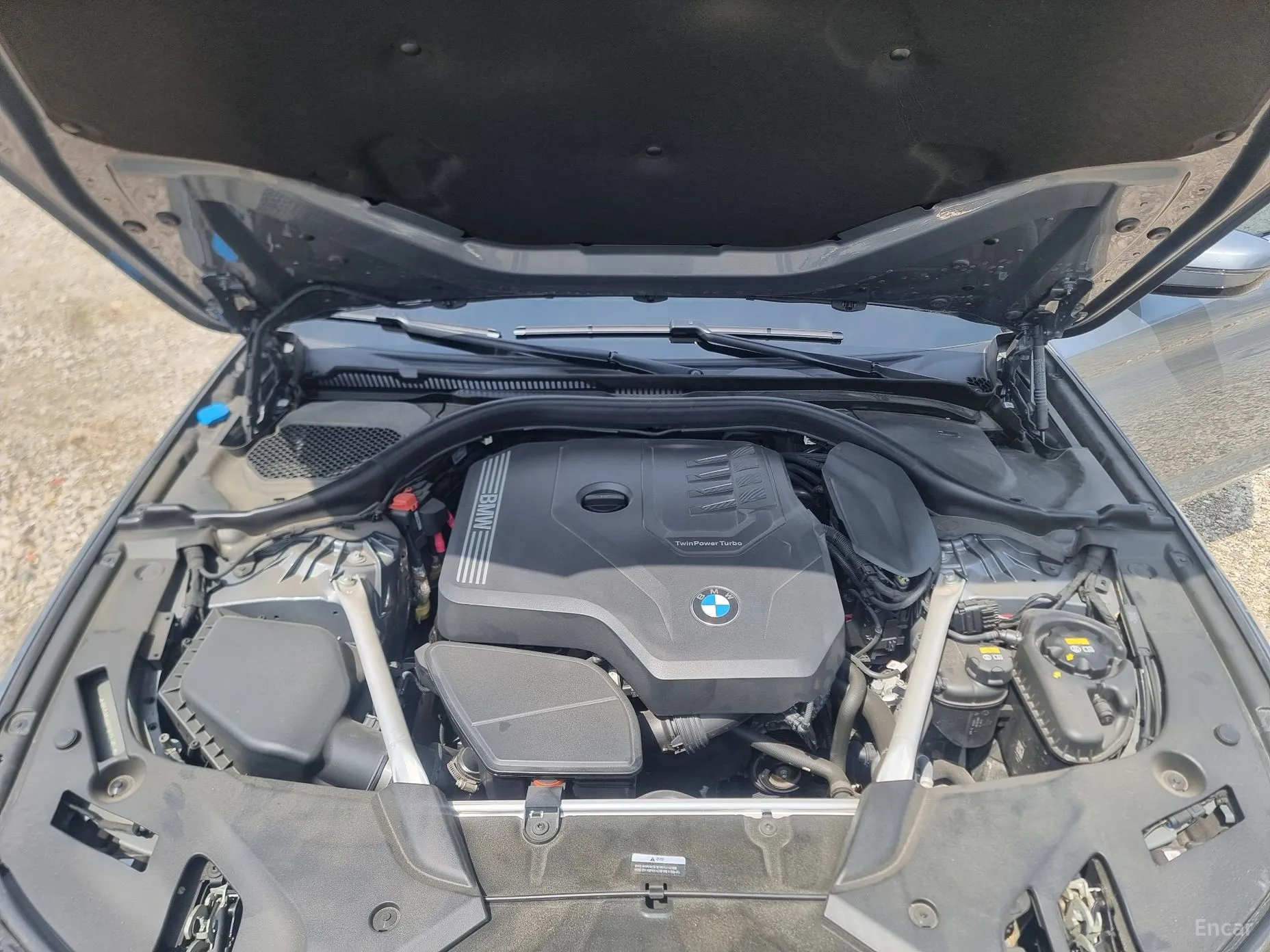 BMW 5 Series (G30) превью 6