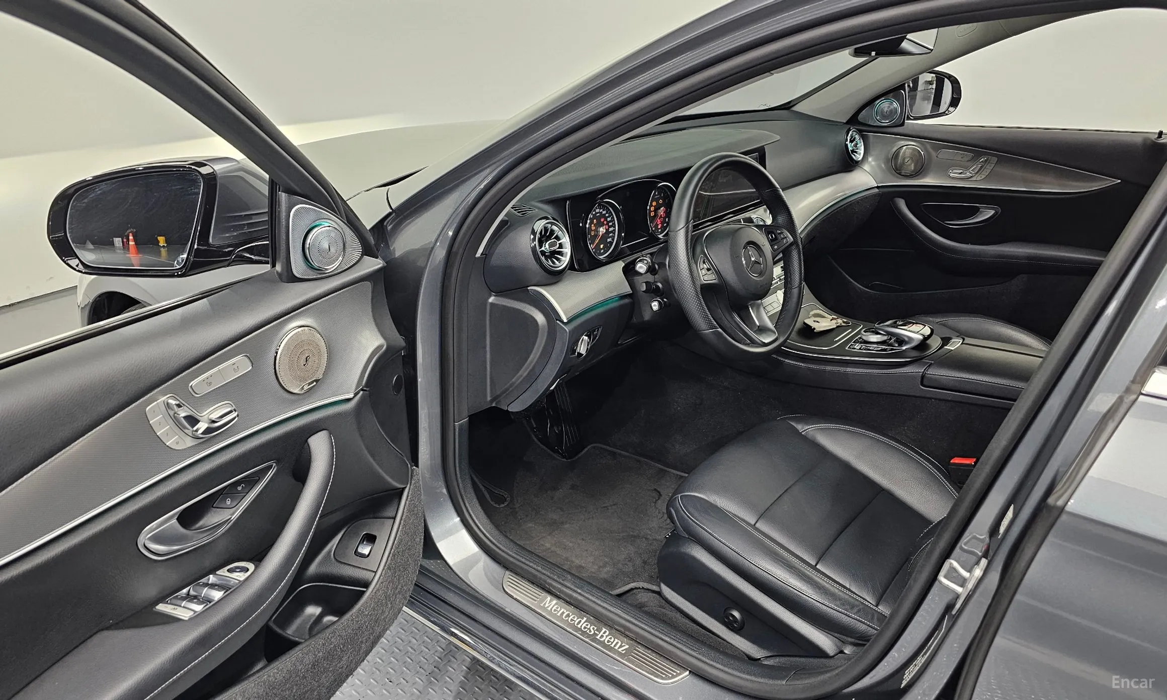 Mercedes Benz E-Class W213 превью 10