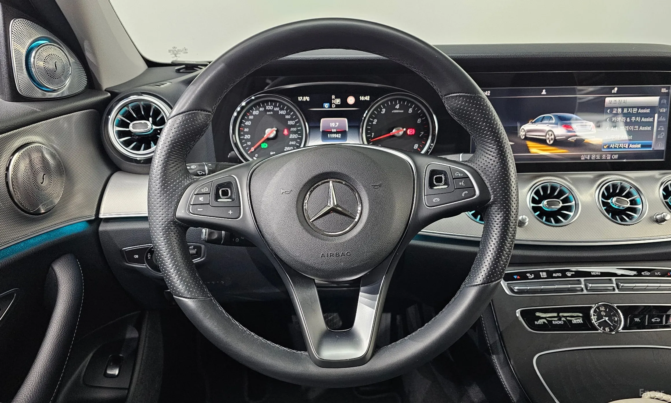 Mercedes Benz E-Class W213 превью 13