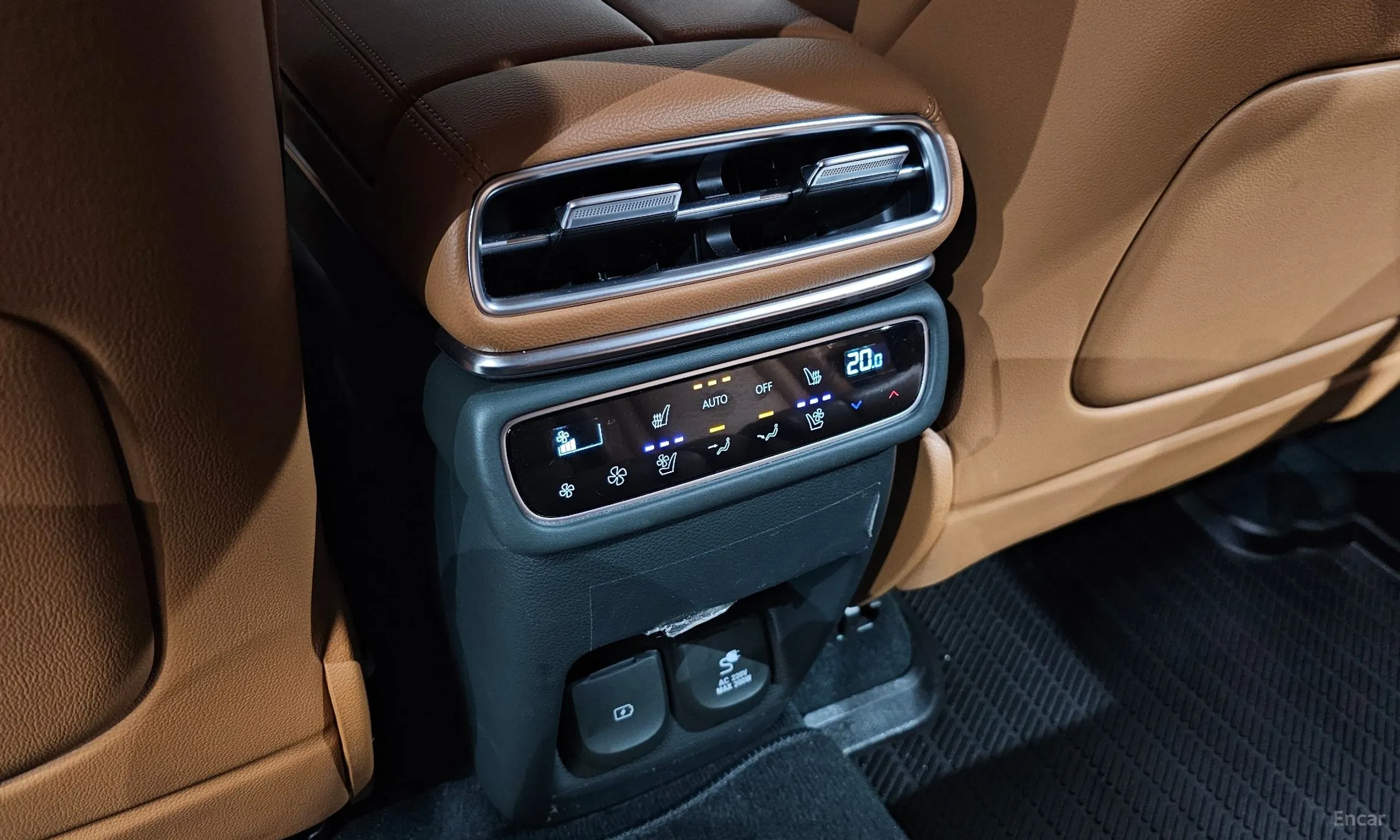 Genesis GV80 превью 19
