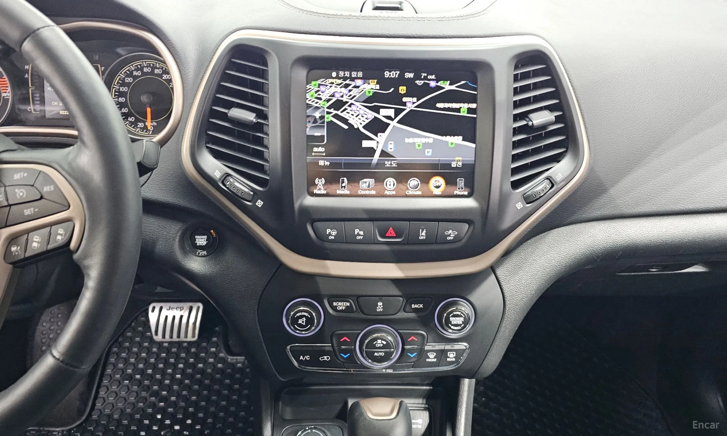 Jeep Cherokee (KL) превью 13