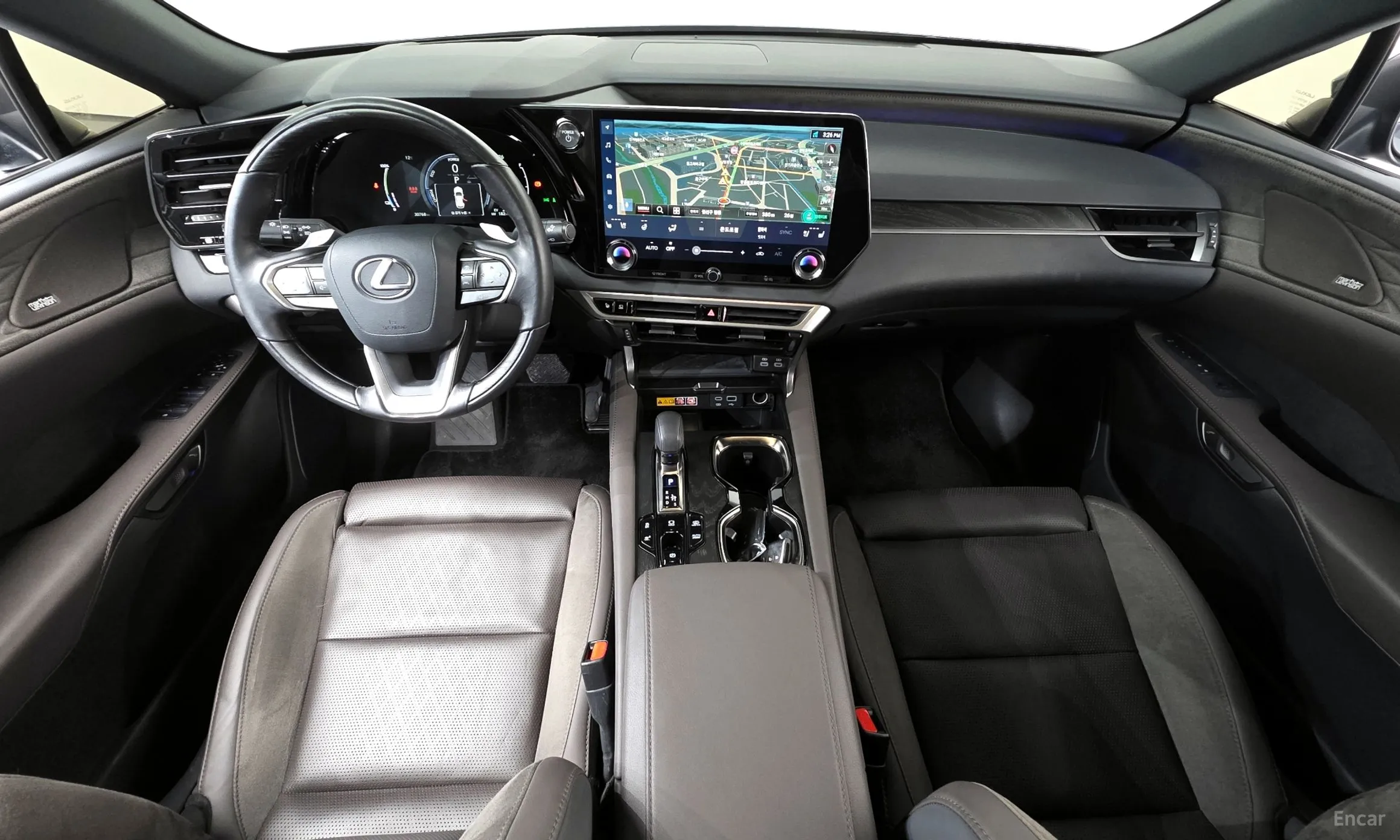 Lexus RX450h + 5th Gen превью 7