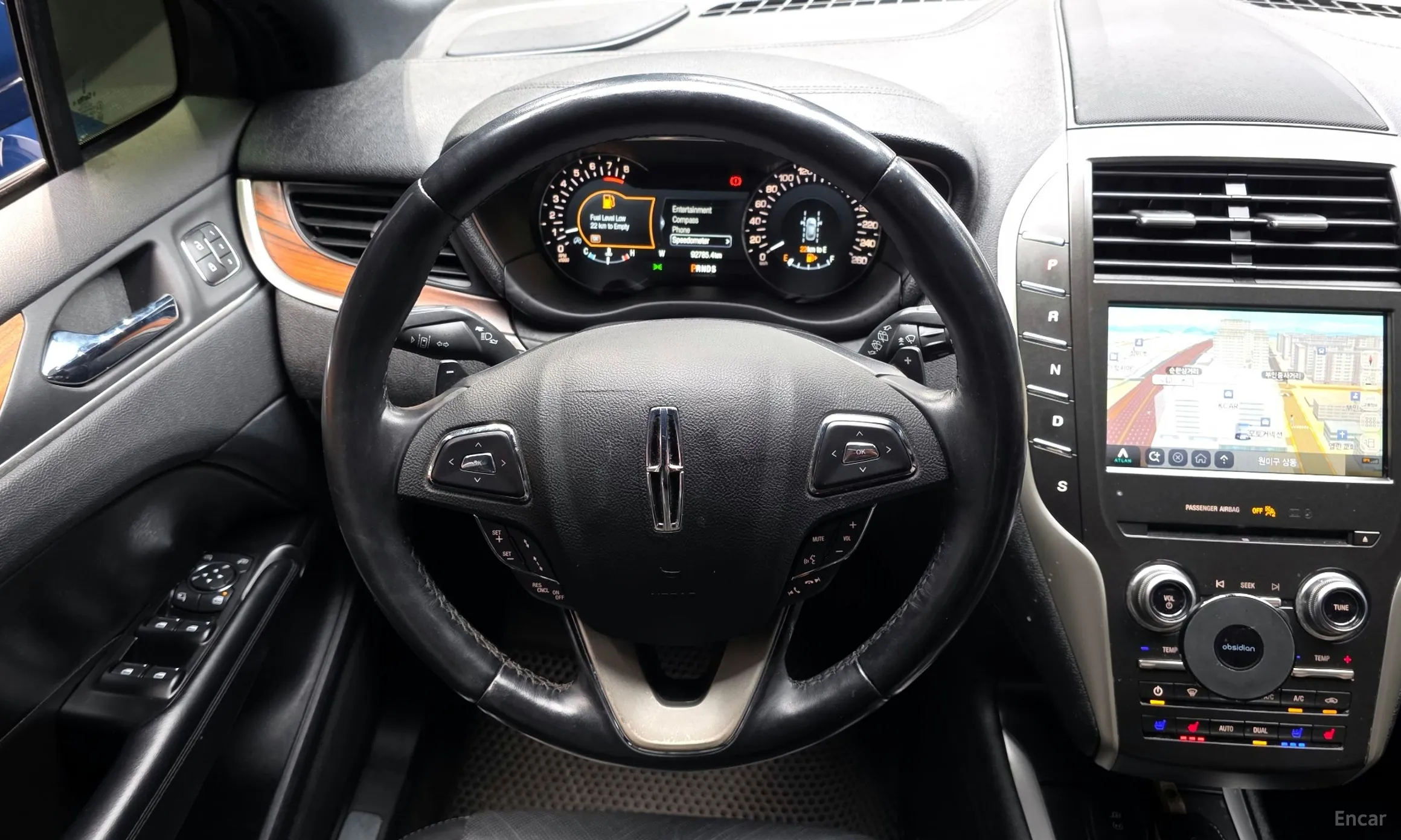 Lincoln MKC превью 13