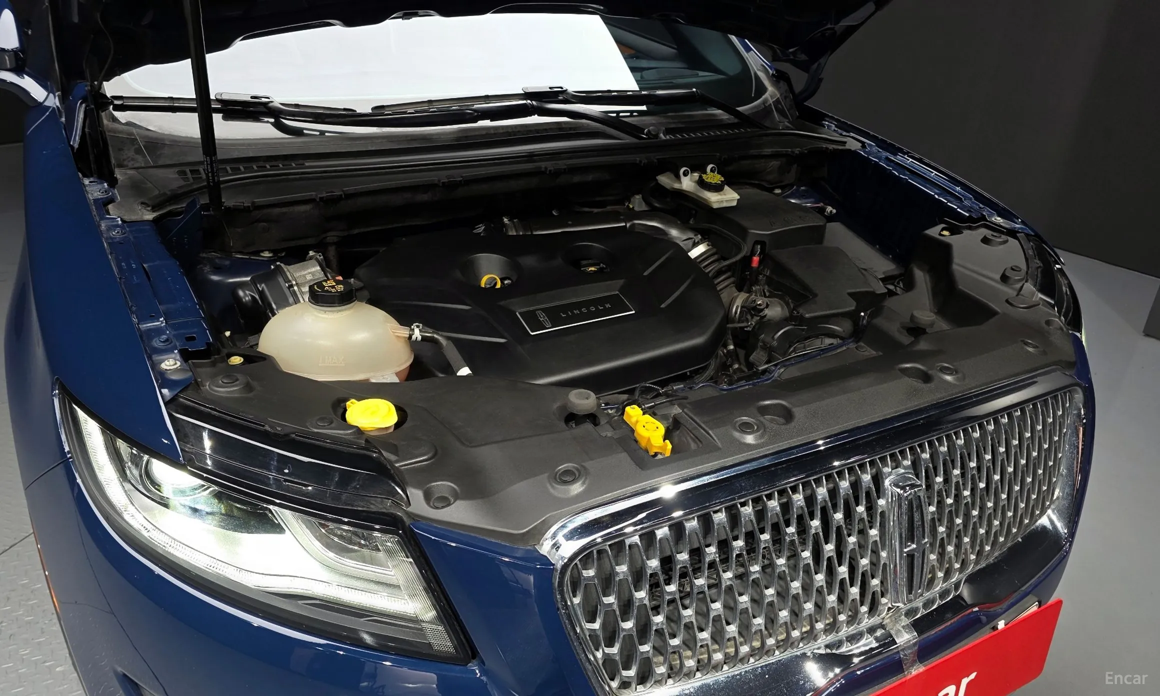 Lincoln MKC превью 6