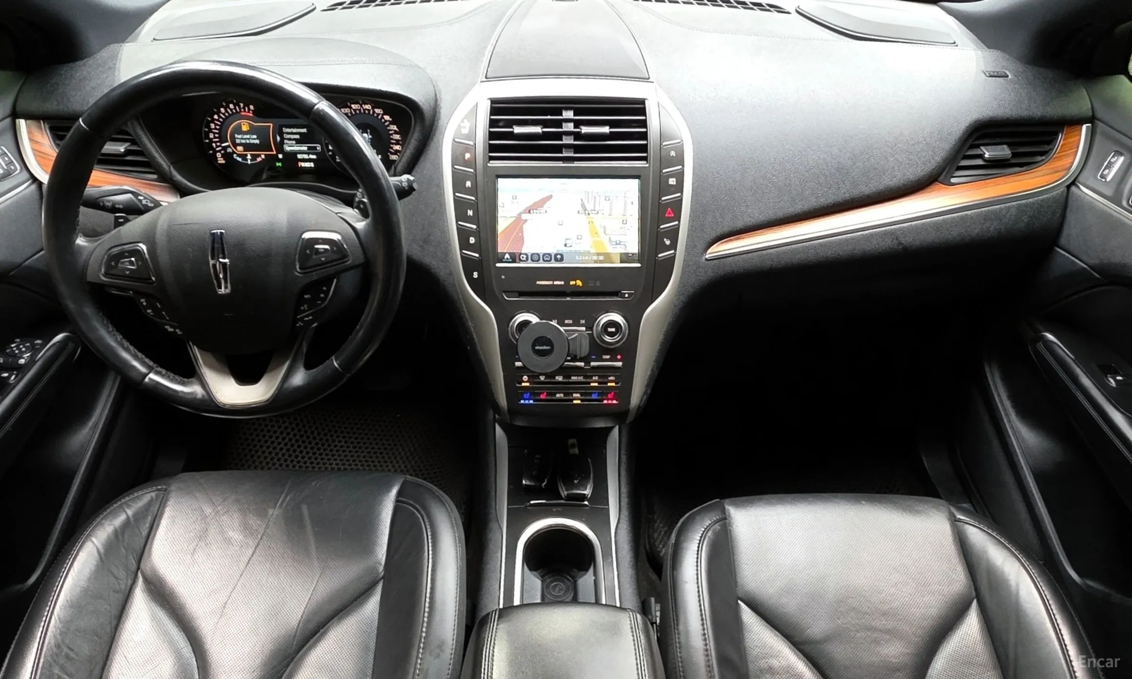Lincoln MKC превью 7