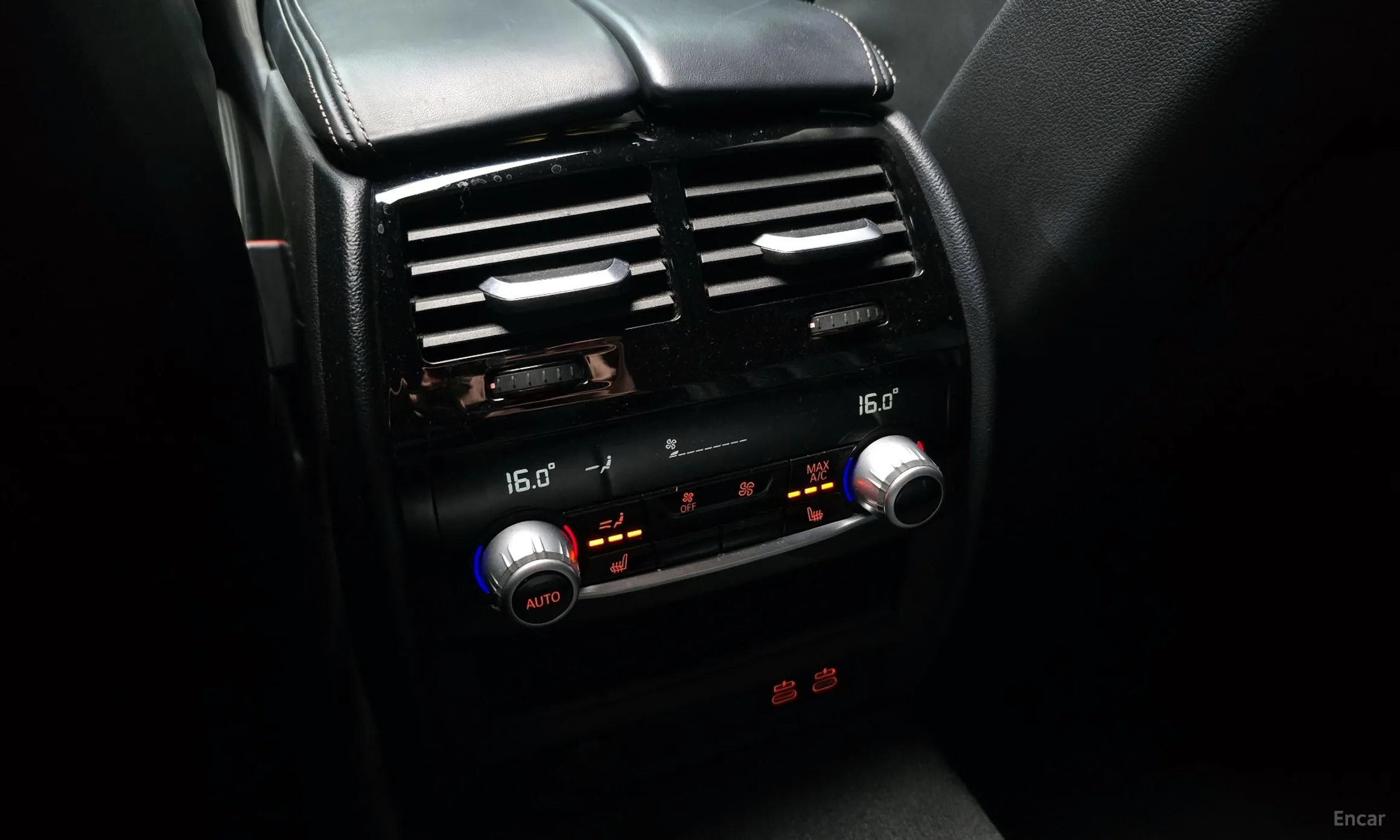 BMW 5 Series (G30) превью 17