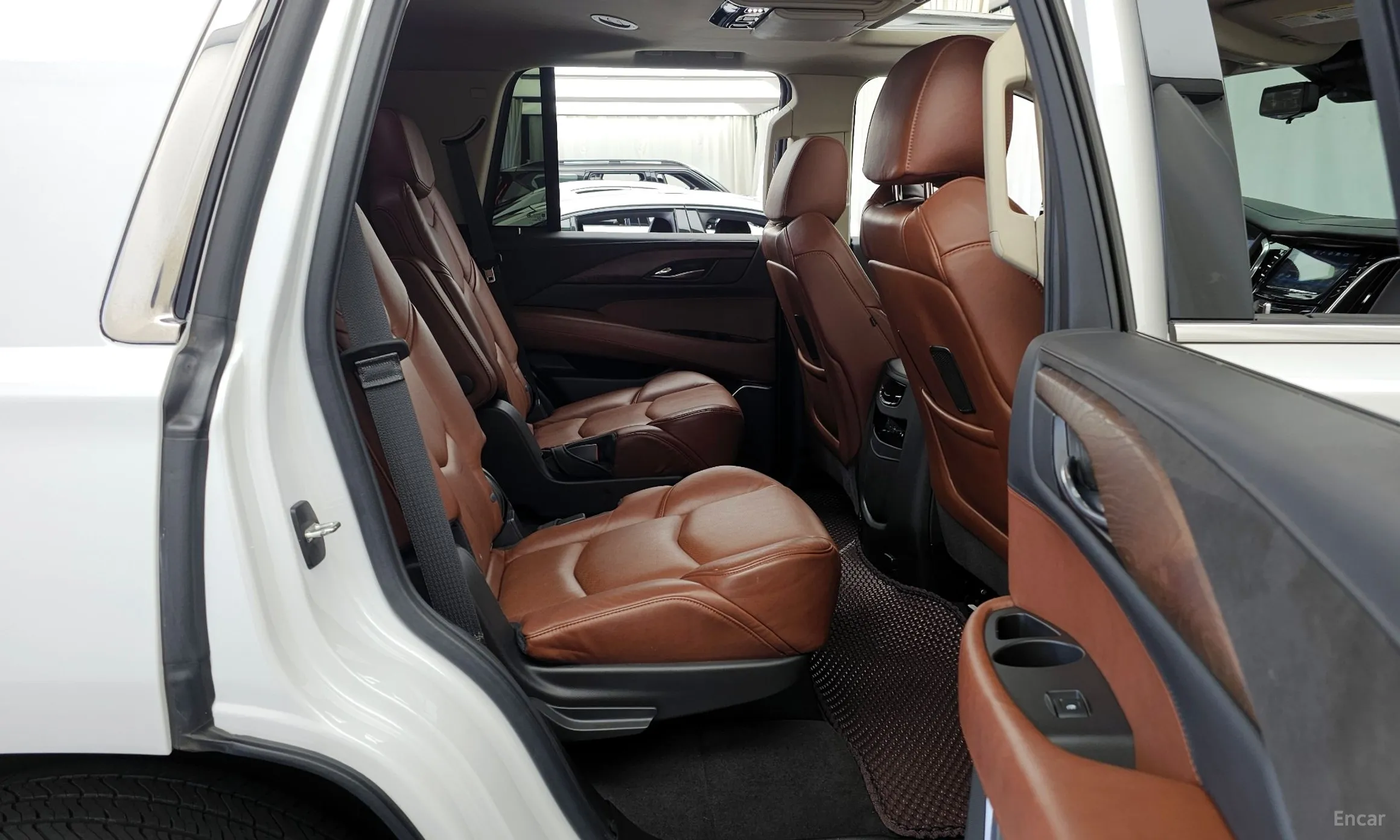 Cadillac Escalade превью 12