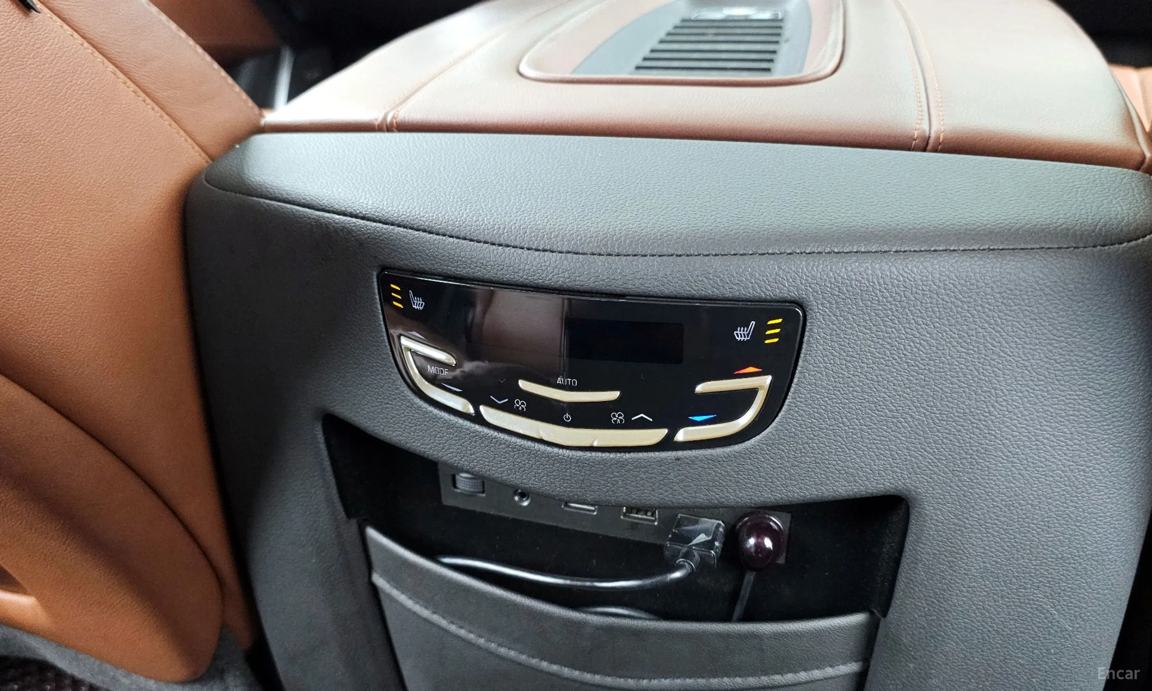 Cadillac Escalade превью 19