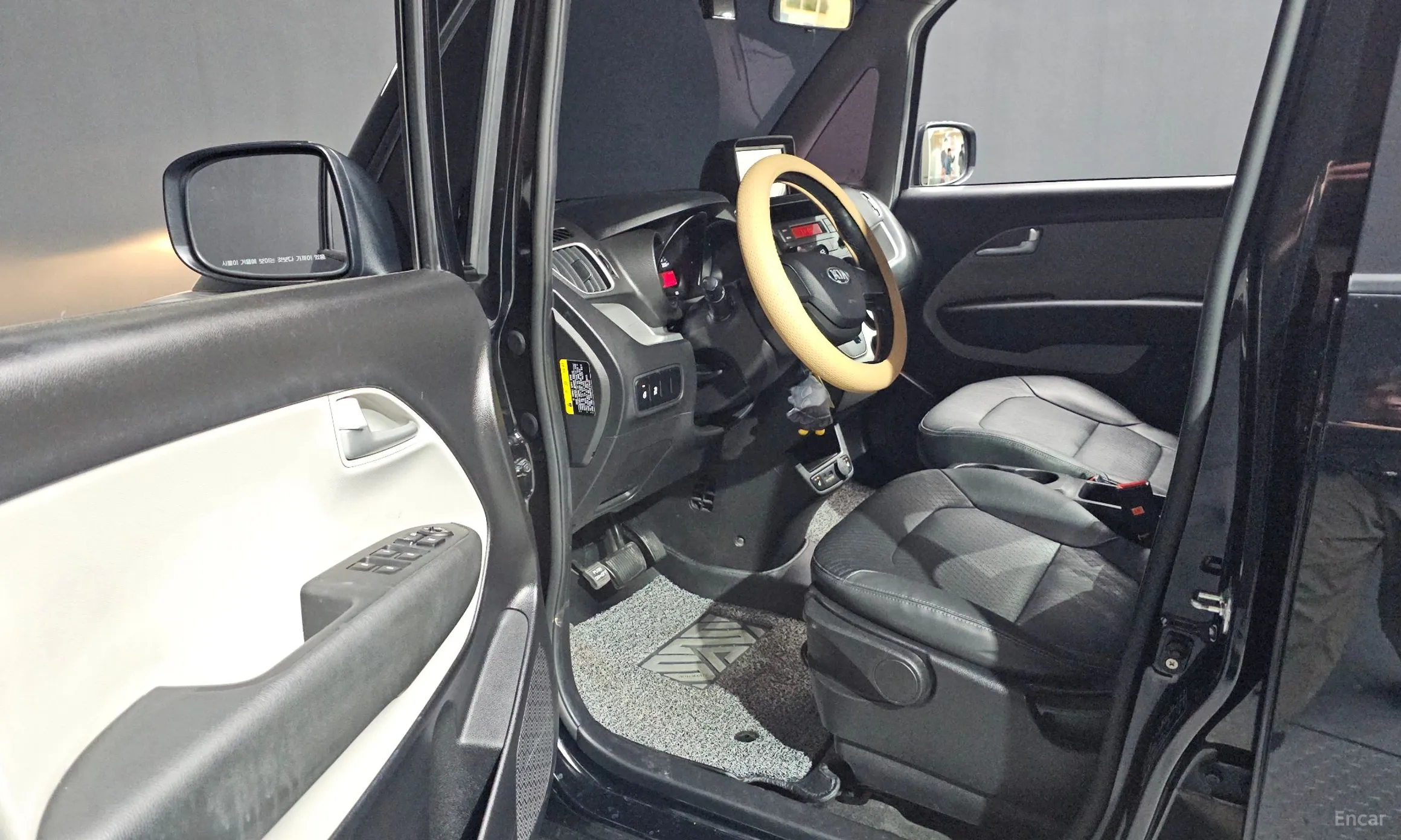 Kia Ray превью 10