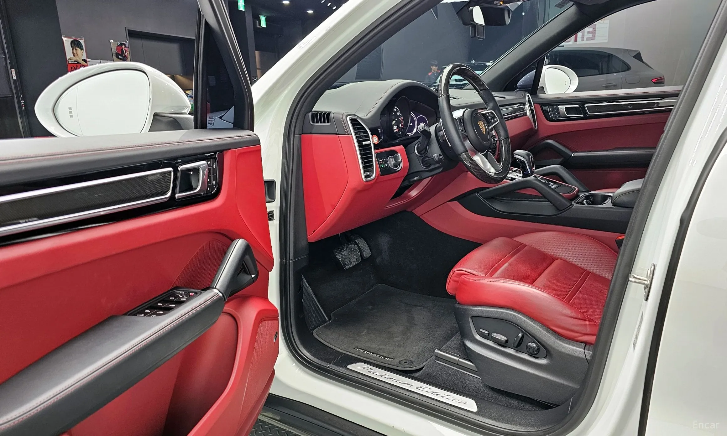 Porsche Cayenne (PO536) превью 10