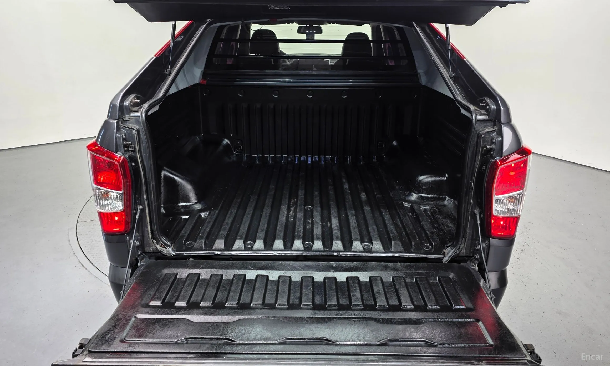 KG Mobility (SsangYong) Rexton Sports превью 20