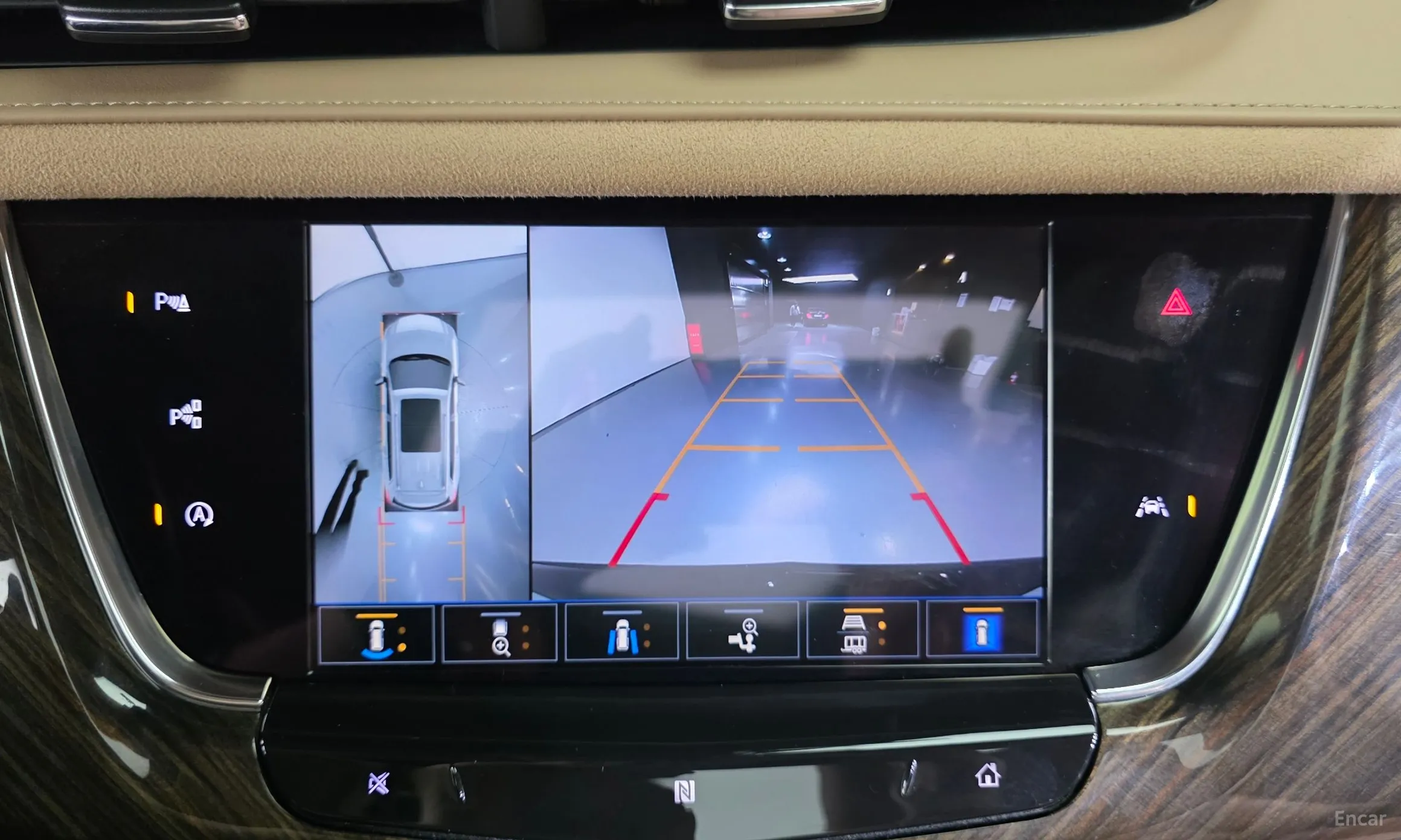 Cadillac XT6 превью 14