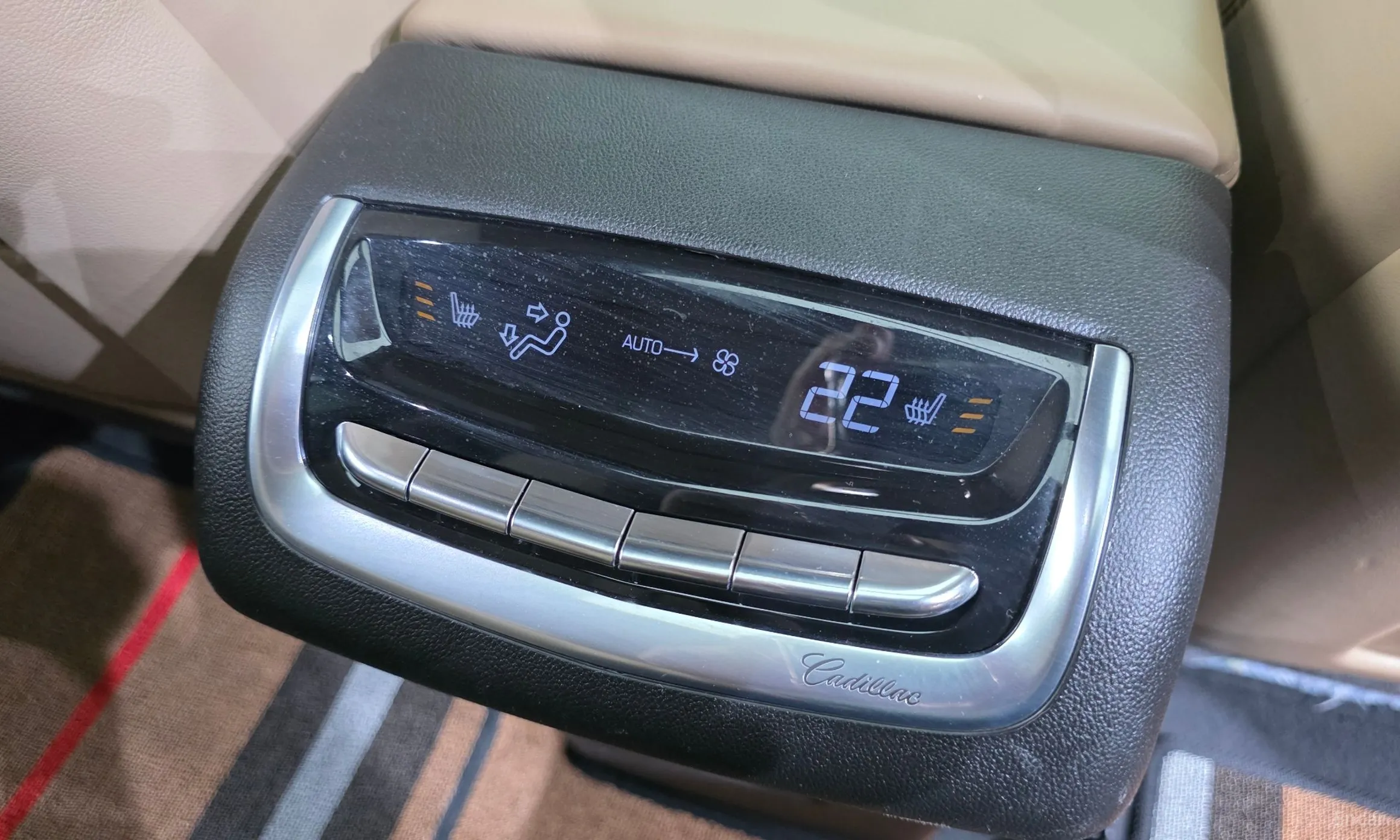 Cadillac XT6 превью 18