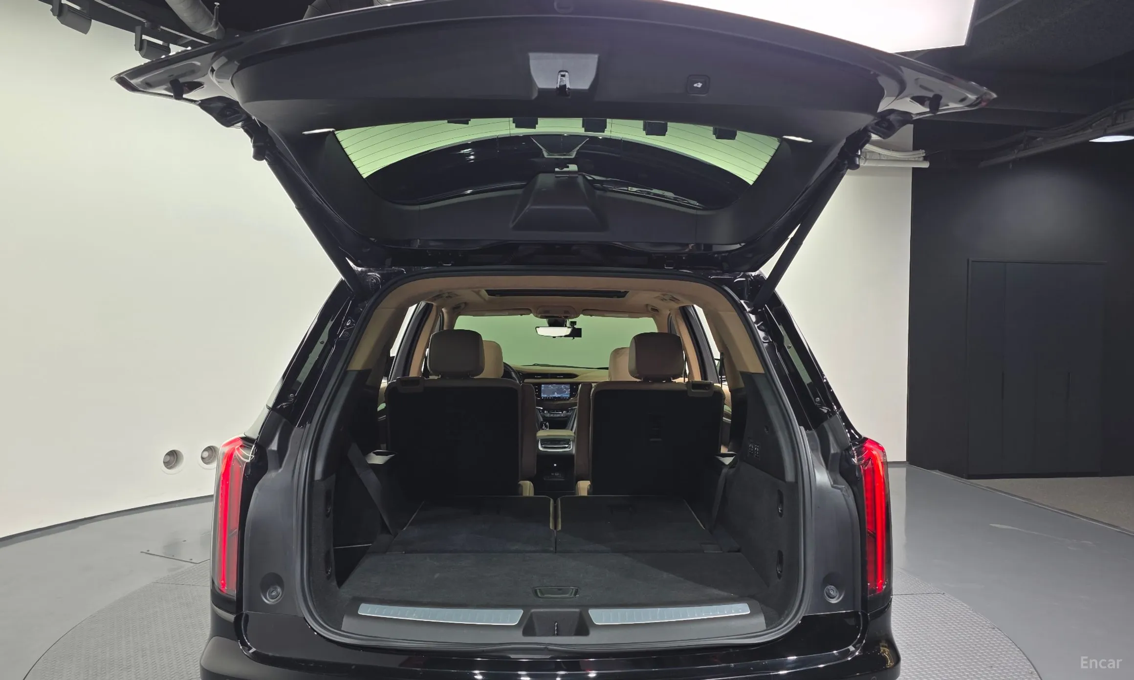 Cadillac XT6 превью 20