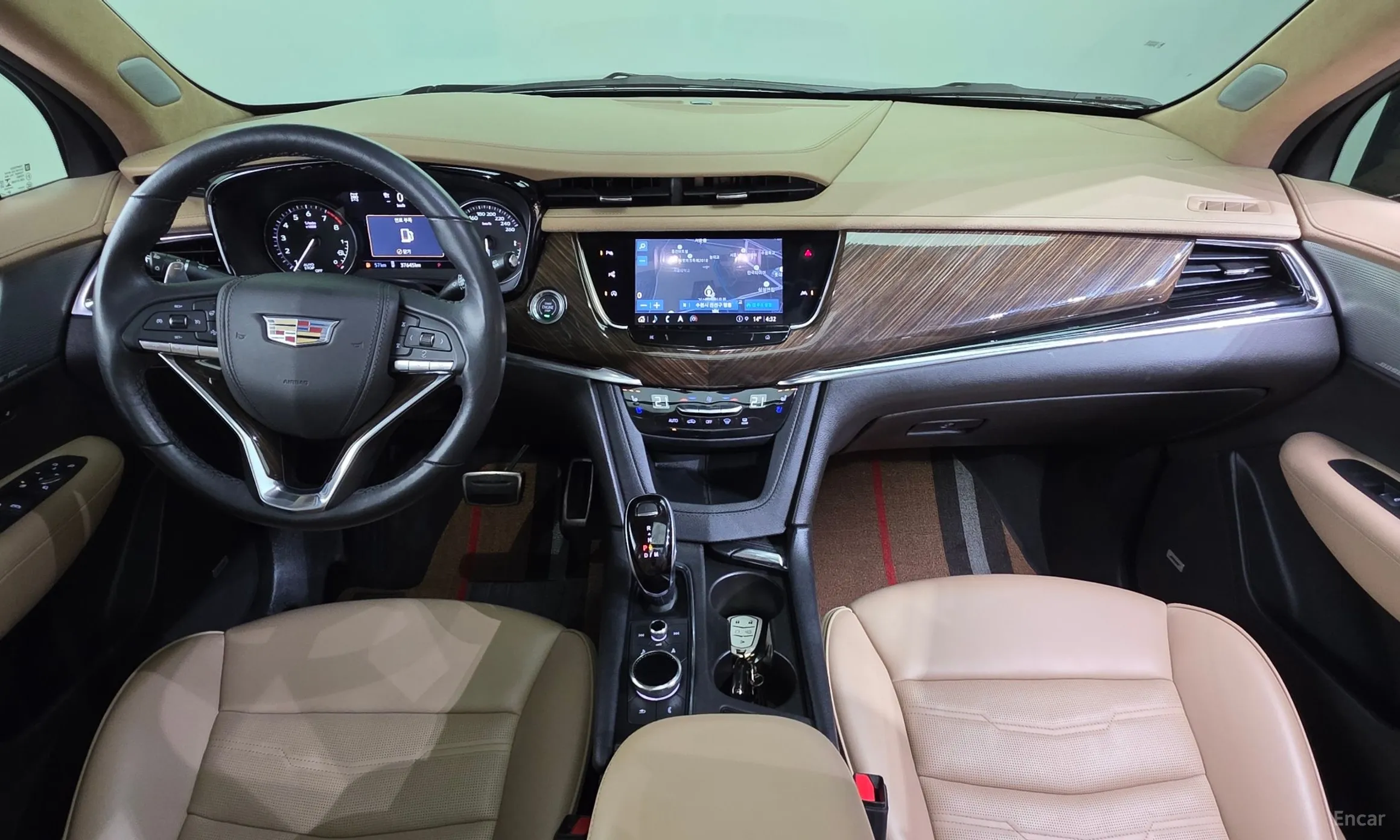 Cadillac XT6 превью 7