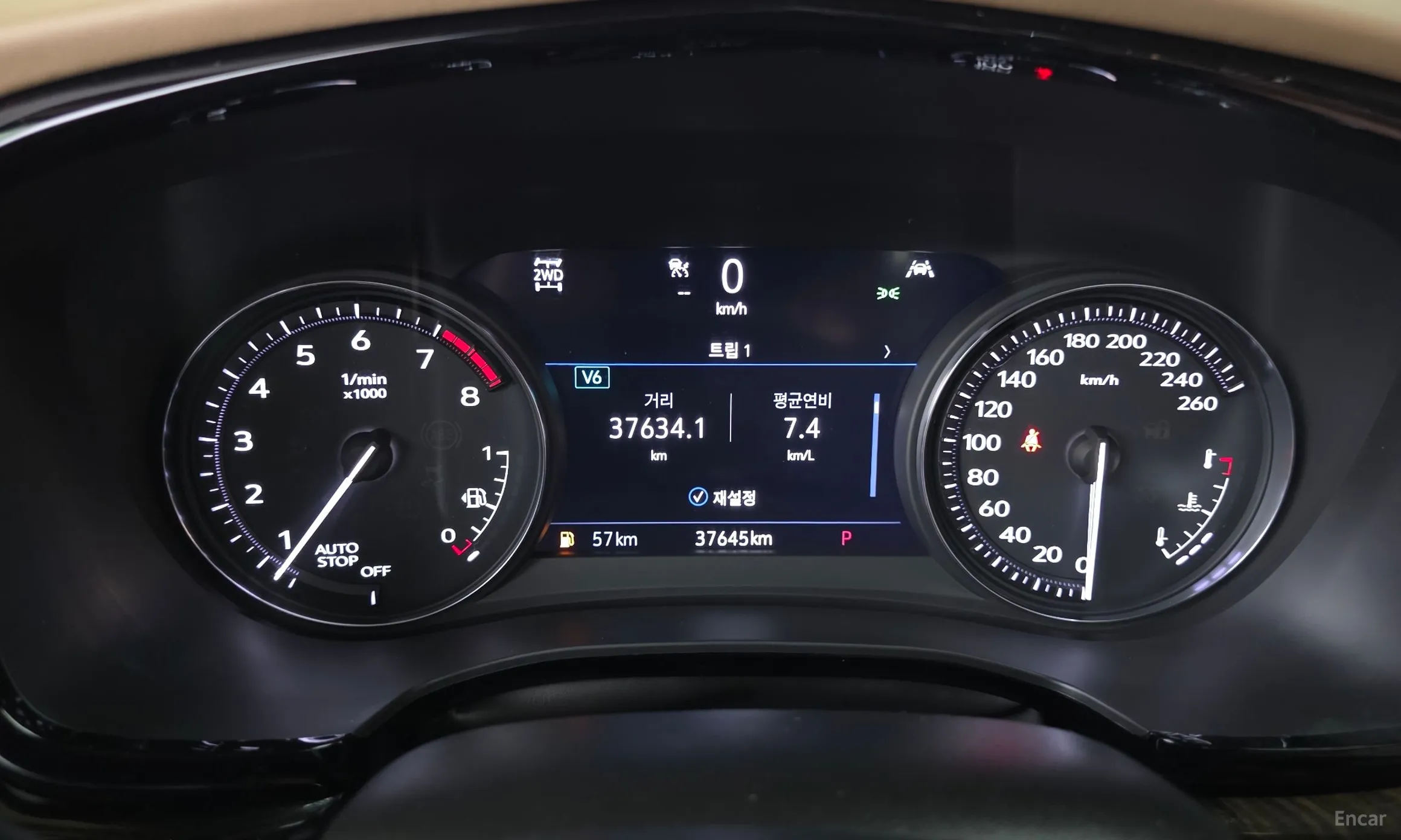 Cadillac XT6 превью 8