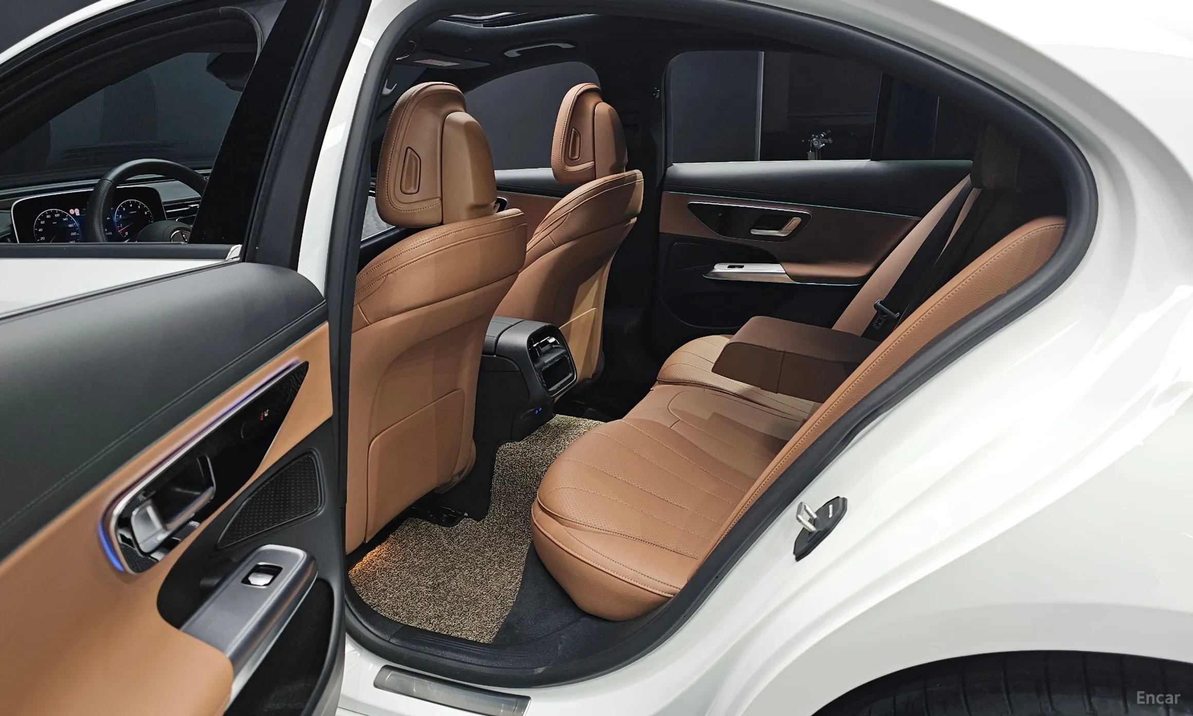 Mercedes Benz E-Class W214 превью 12