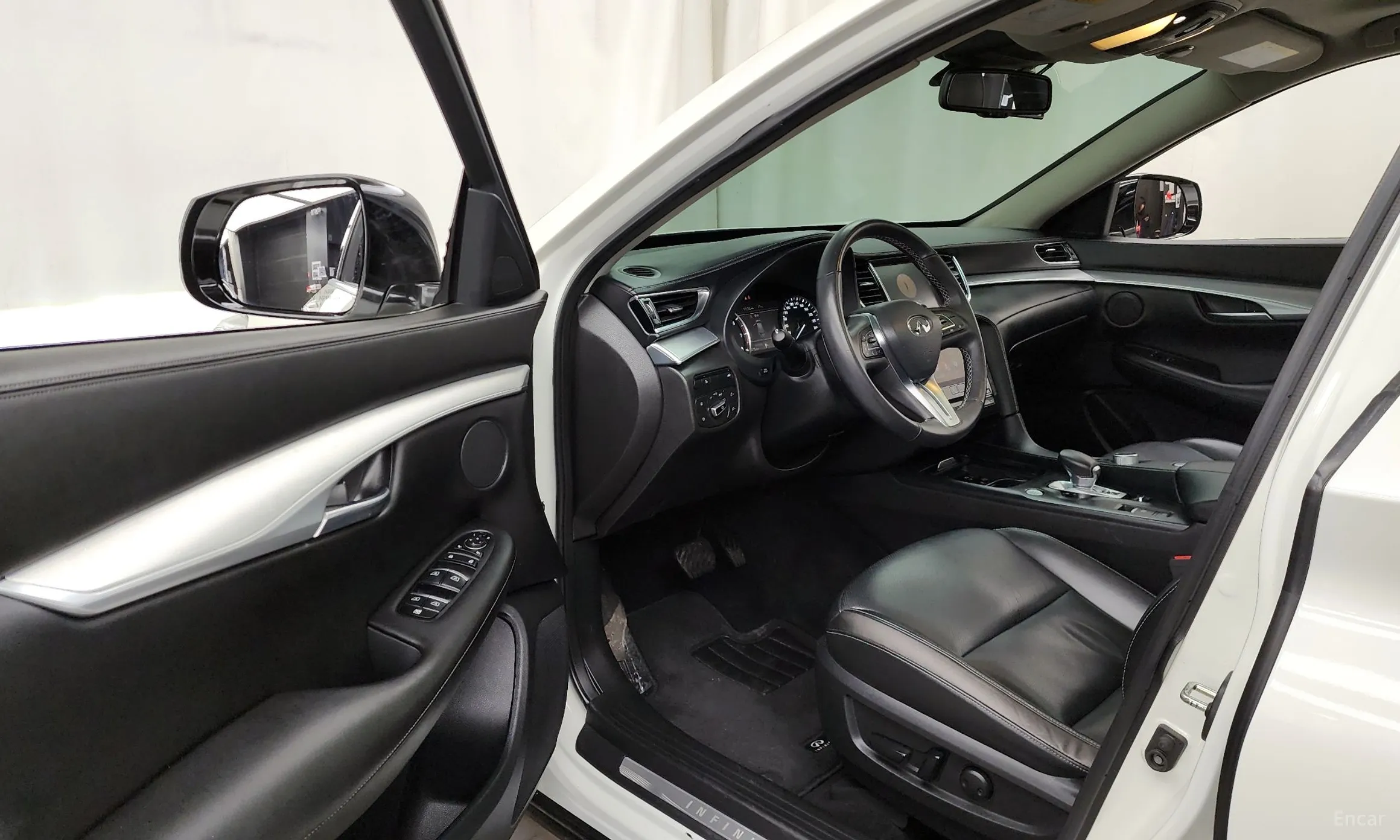 Infiniti QX50 (P71A) превью 10