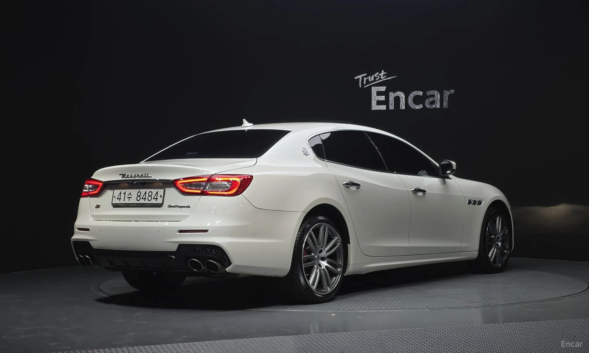 Maserati Quattroporte превью 2