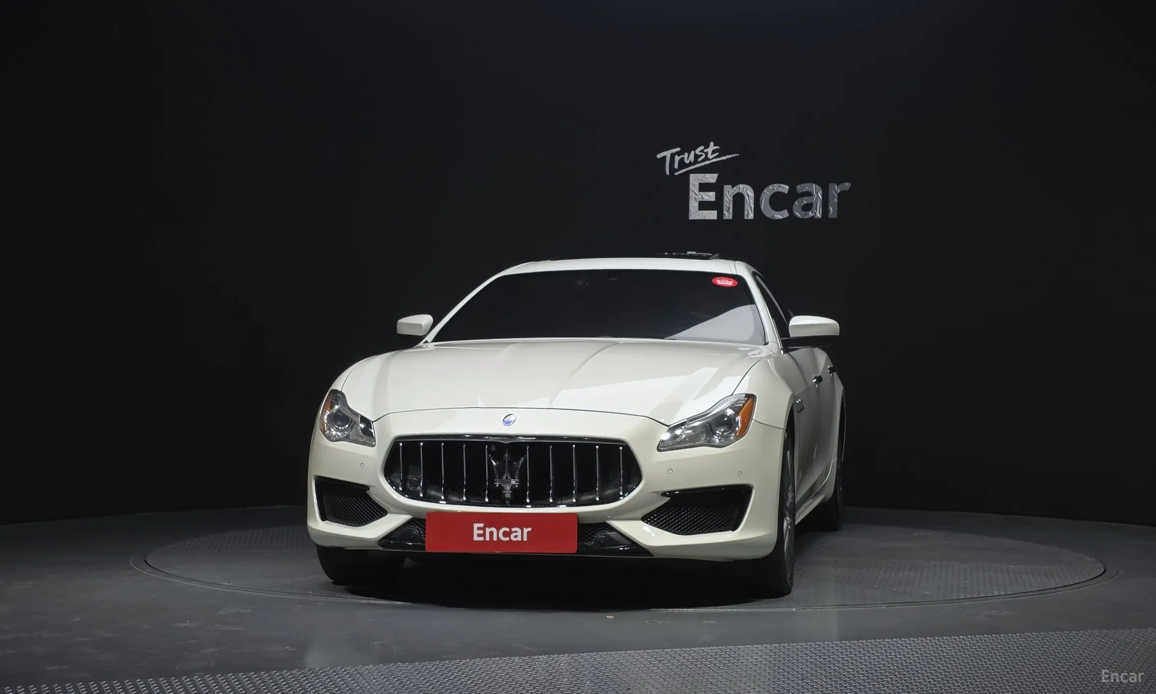 Maserati Quattroporte превью 3