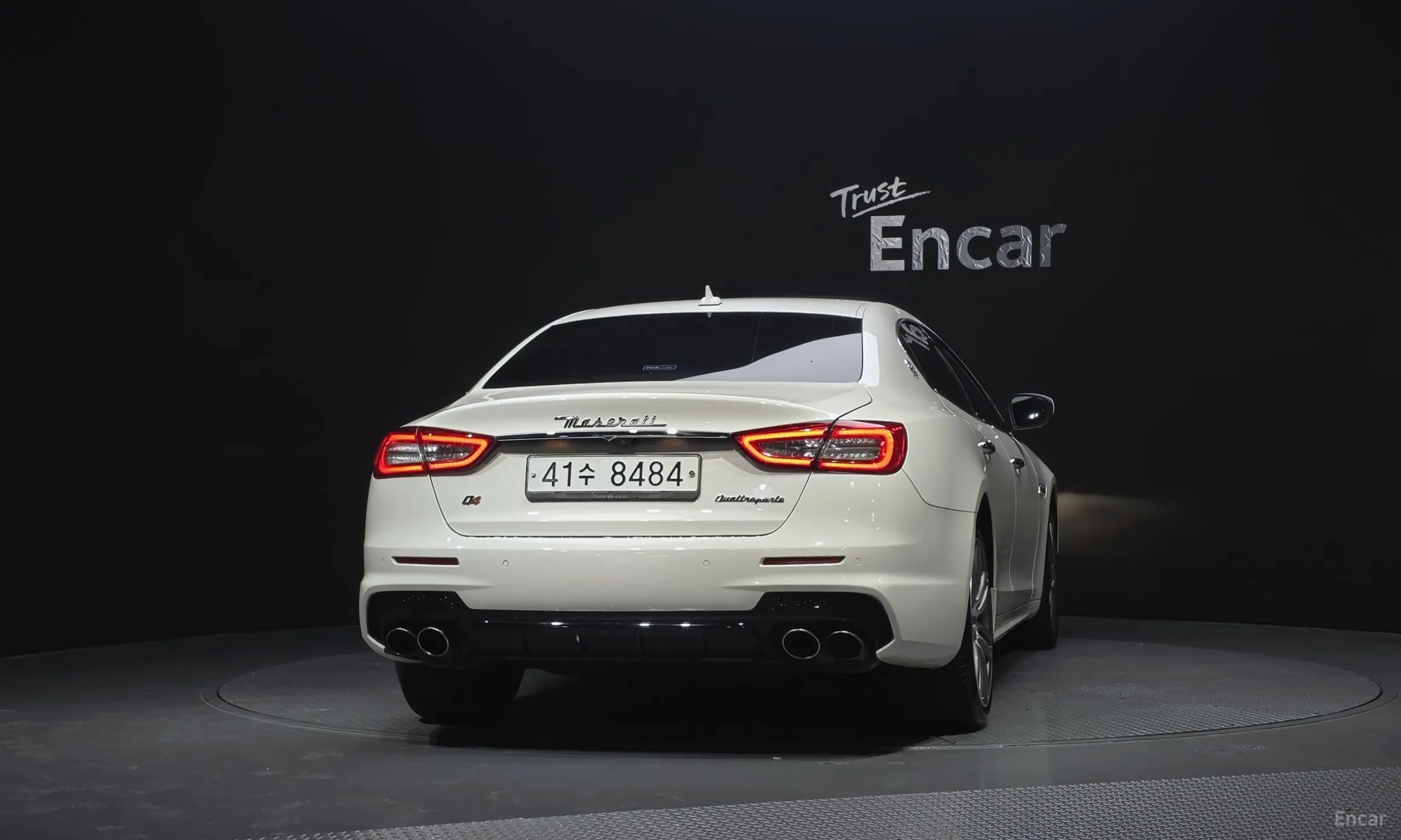 Maserati Quattroporte превью 4