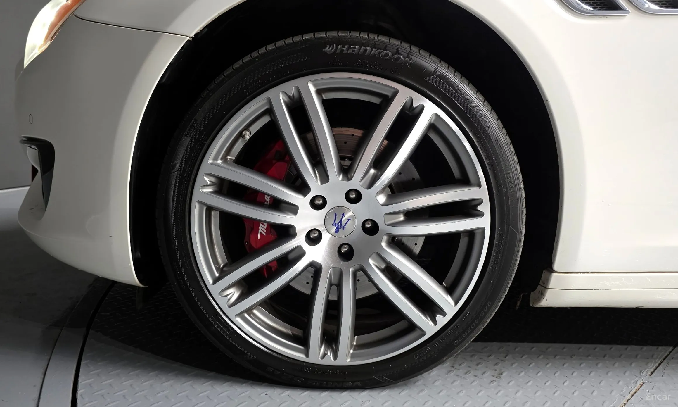 Maserati Quattroporte превью 5