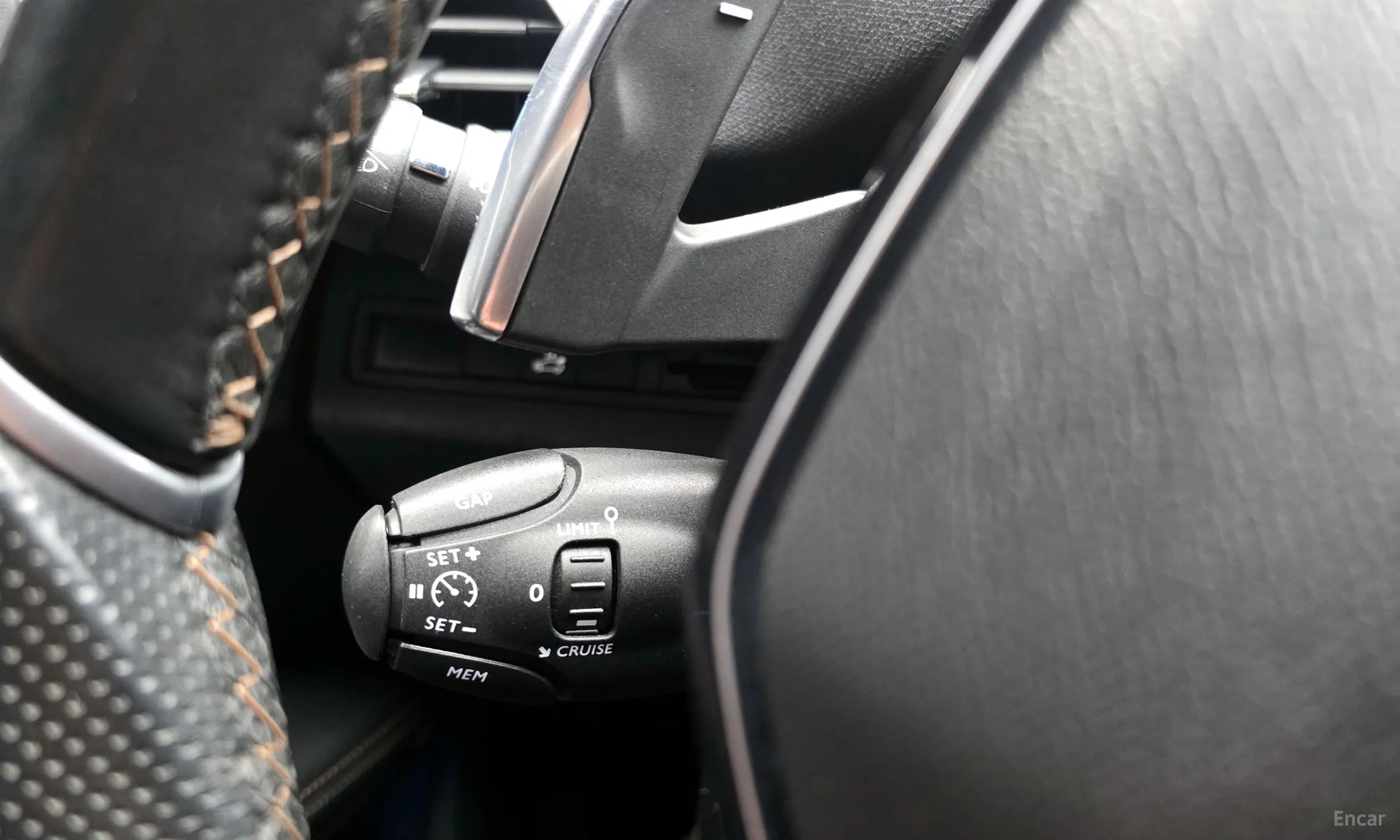 Peugeot 5008 2nd generation превью 16