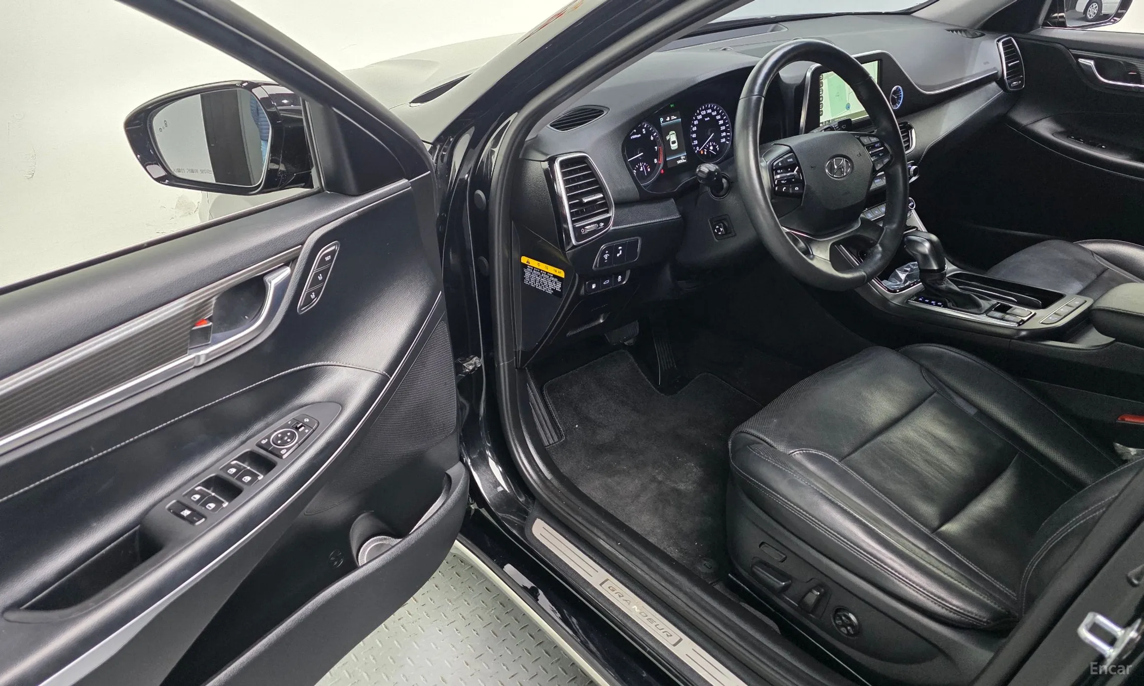 Hyundai Grandeur IG превью 11