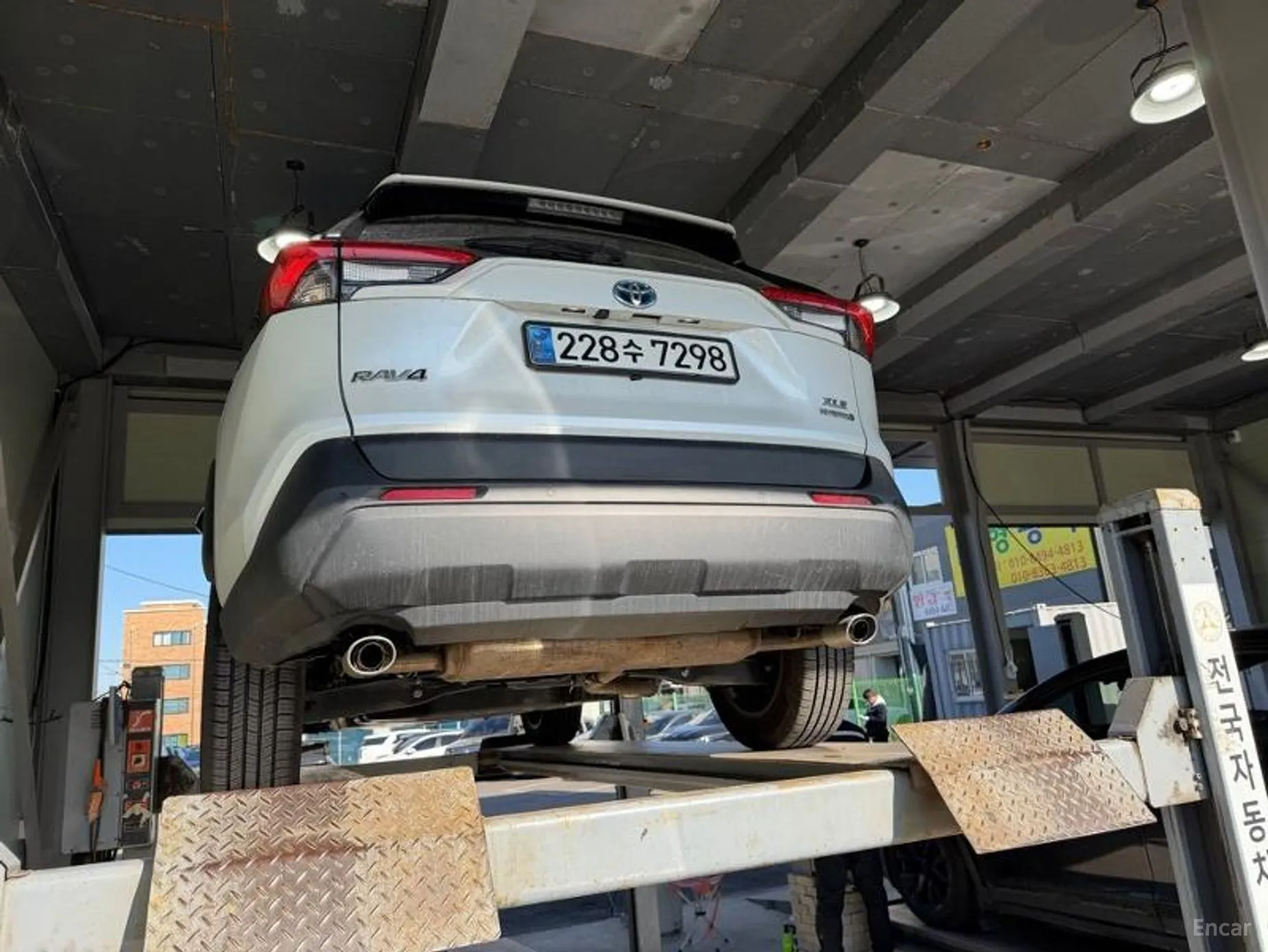 Toyota RAV4 5th Generation