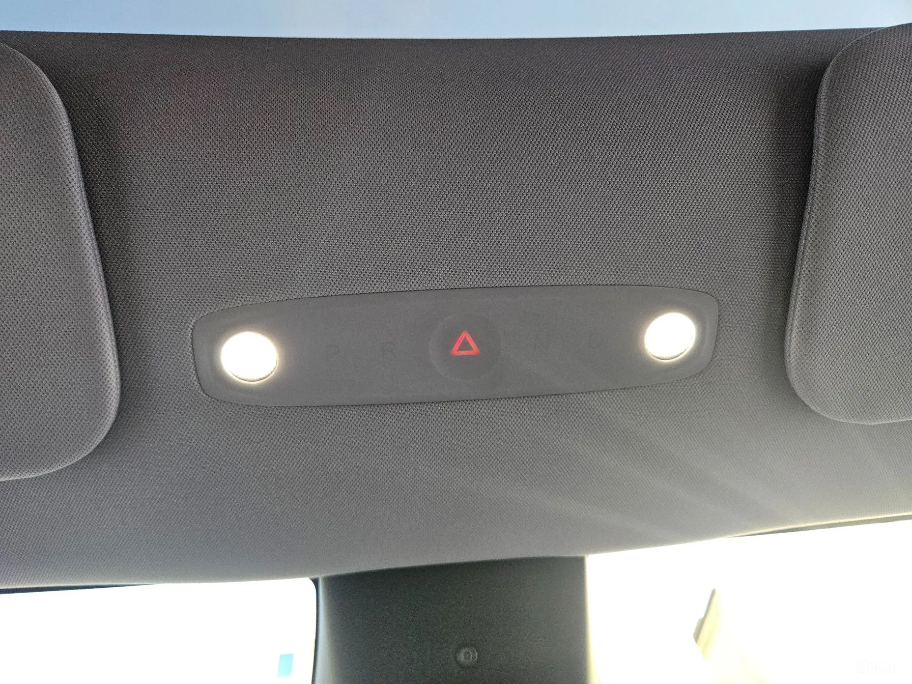 Tesla Model Y превью 11