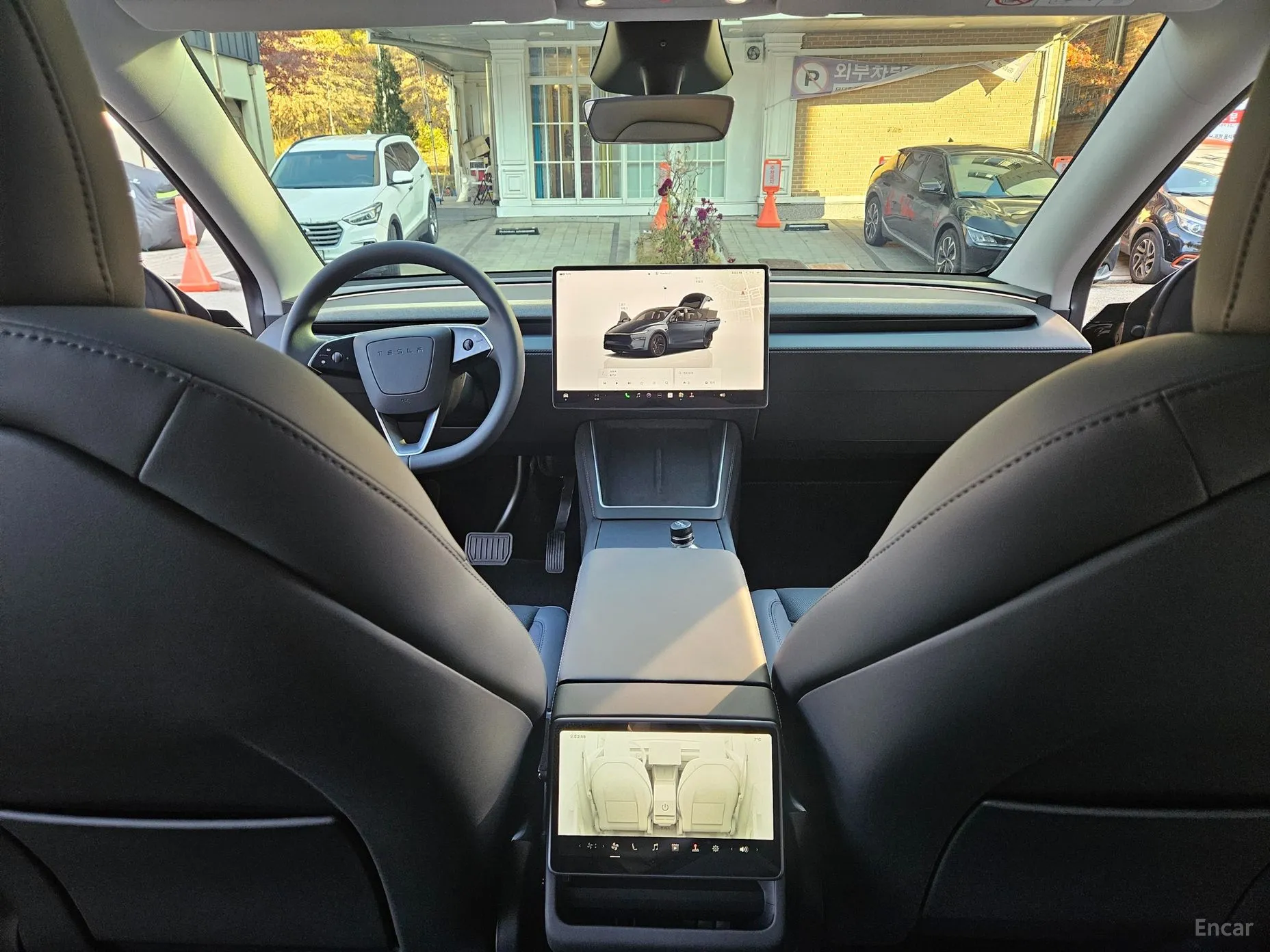 Tesla Model Y превью 16