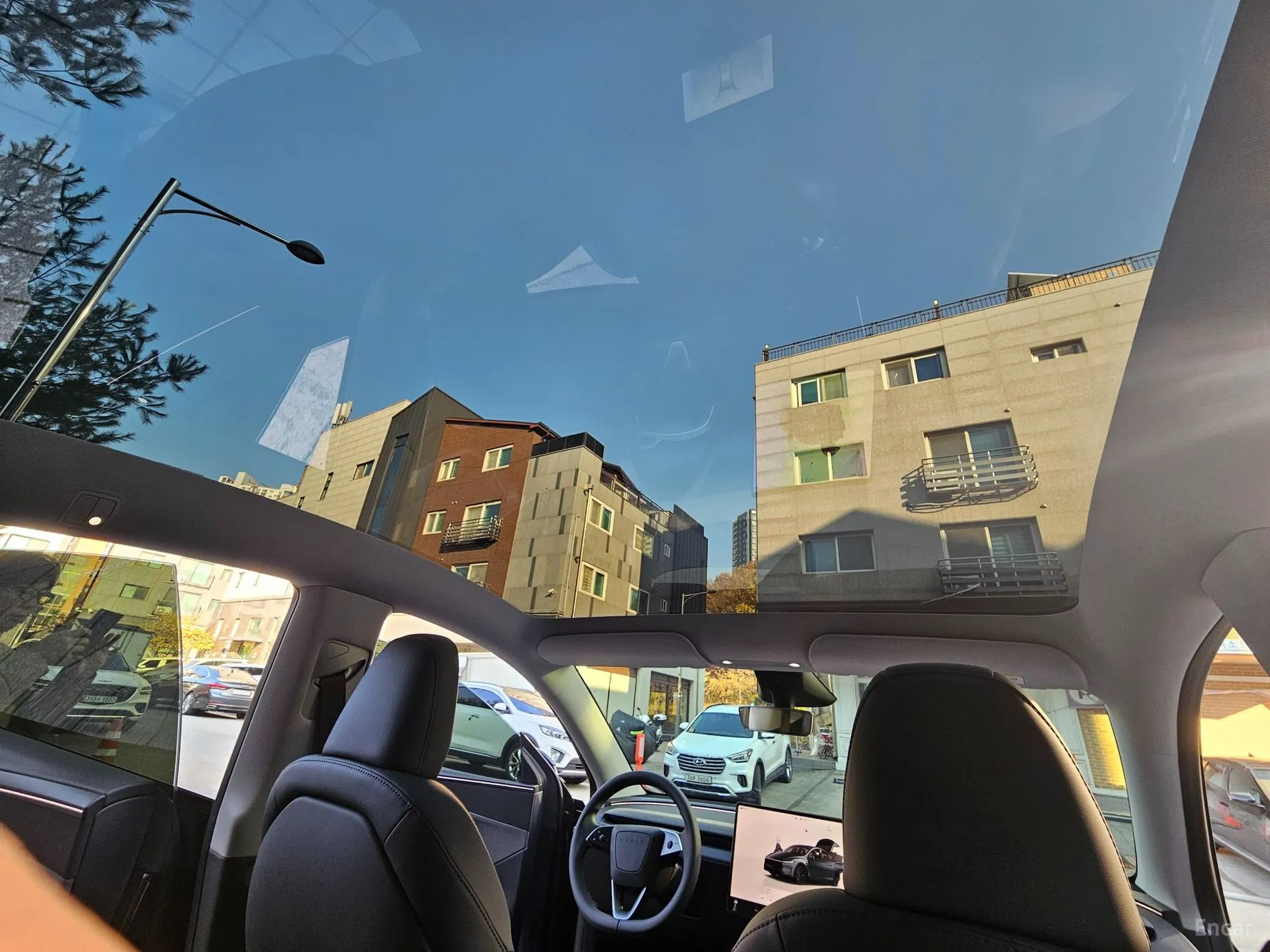 Tesla Model Y превью 18