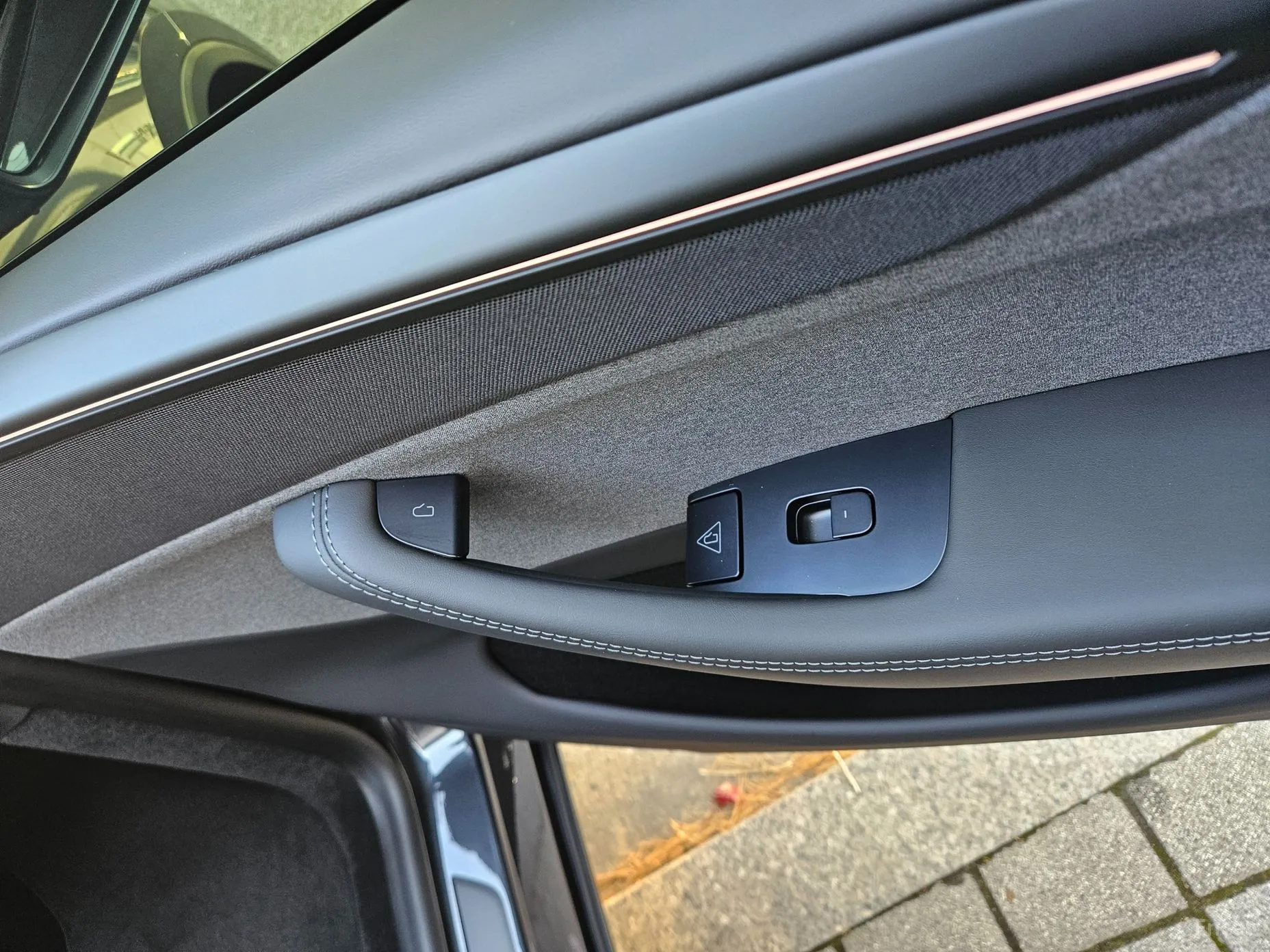 Tesla Model Y превью 19