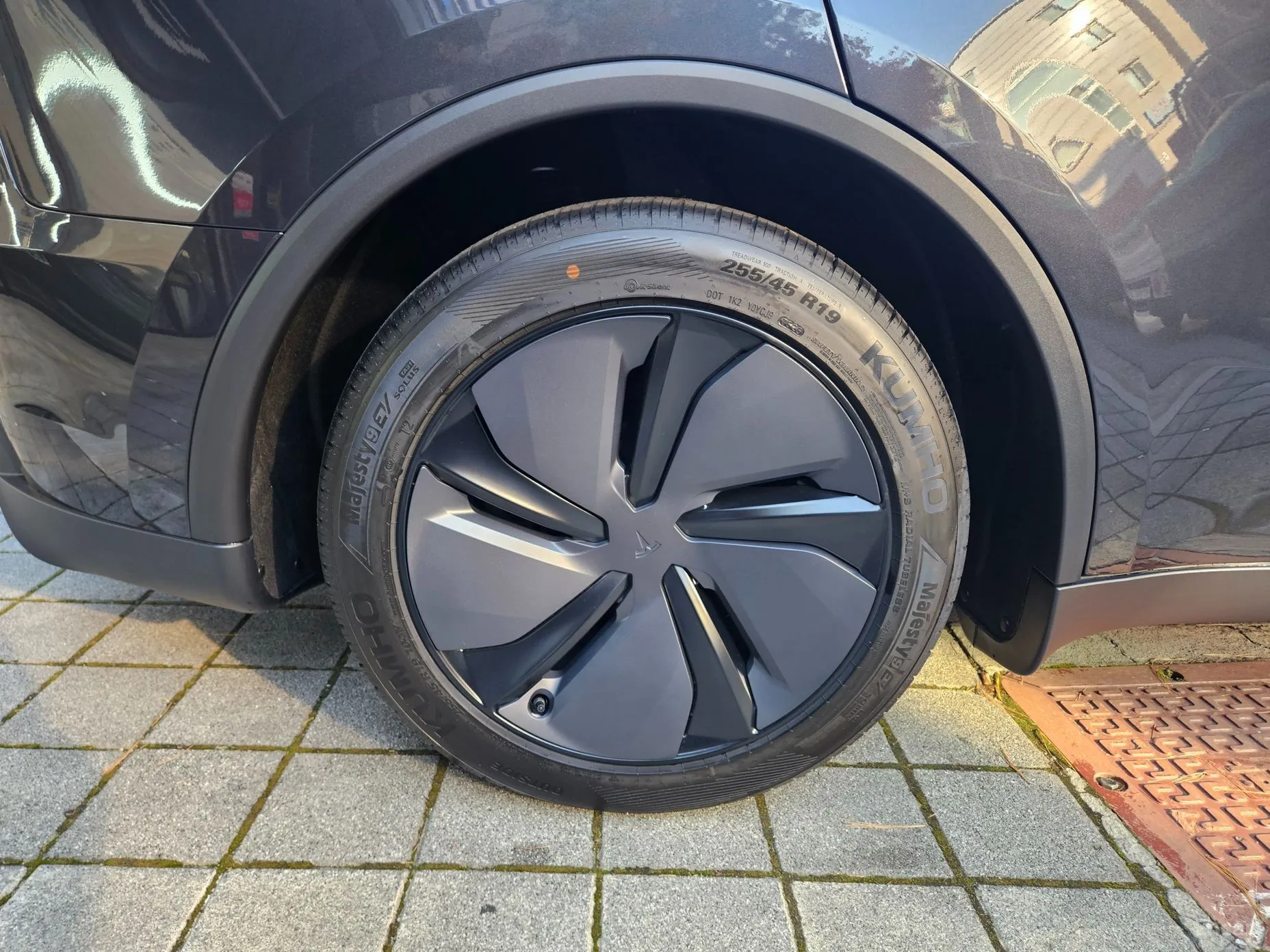 Tesla Model Y превью 5