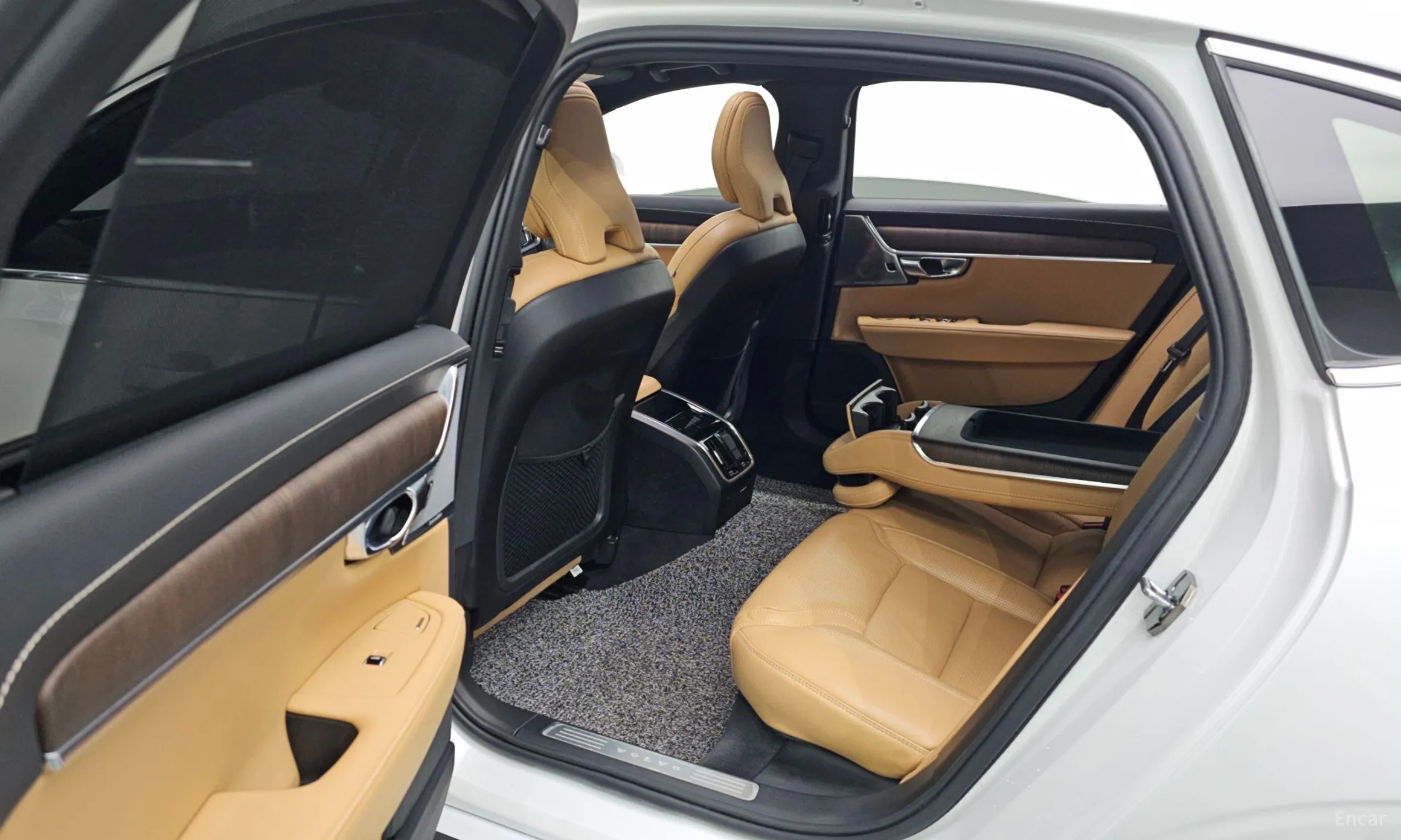 Volvo S90 превью 12