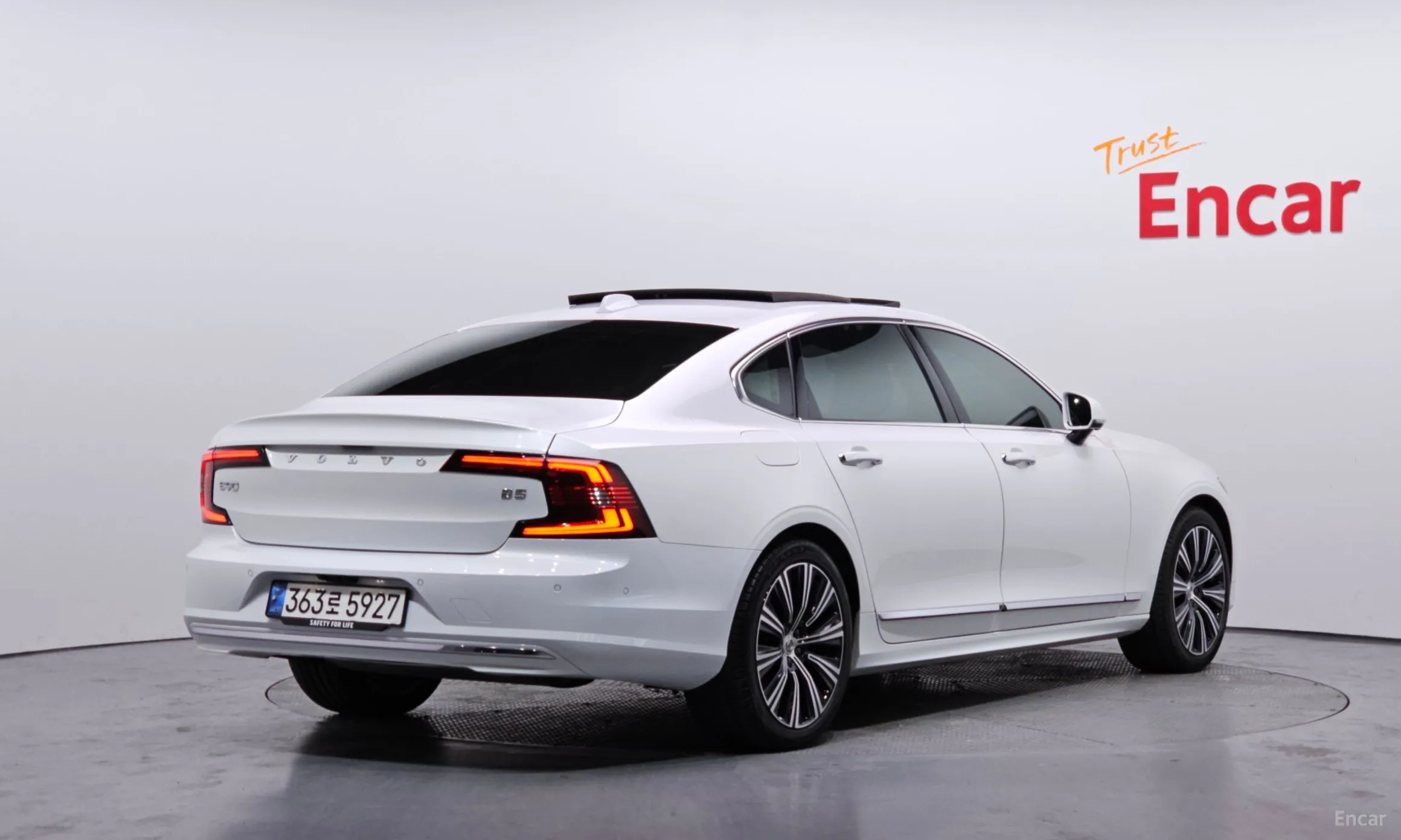 Volvo S90
