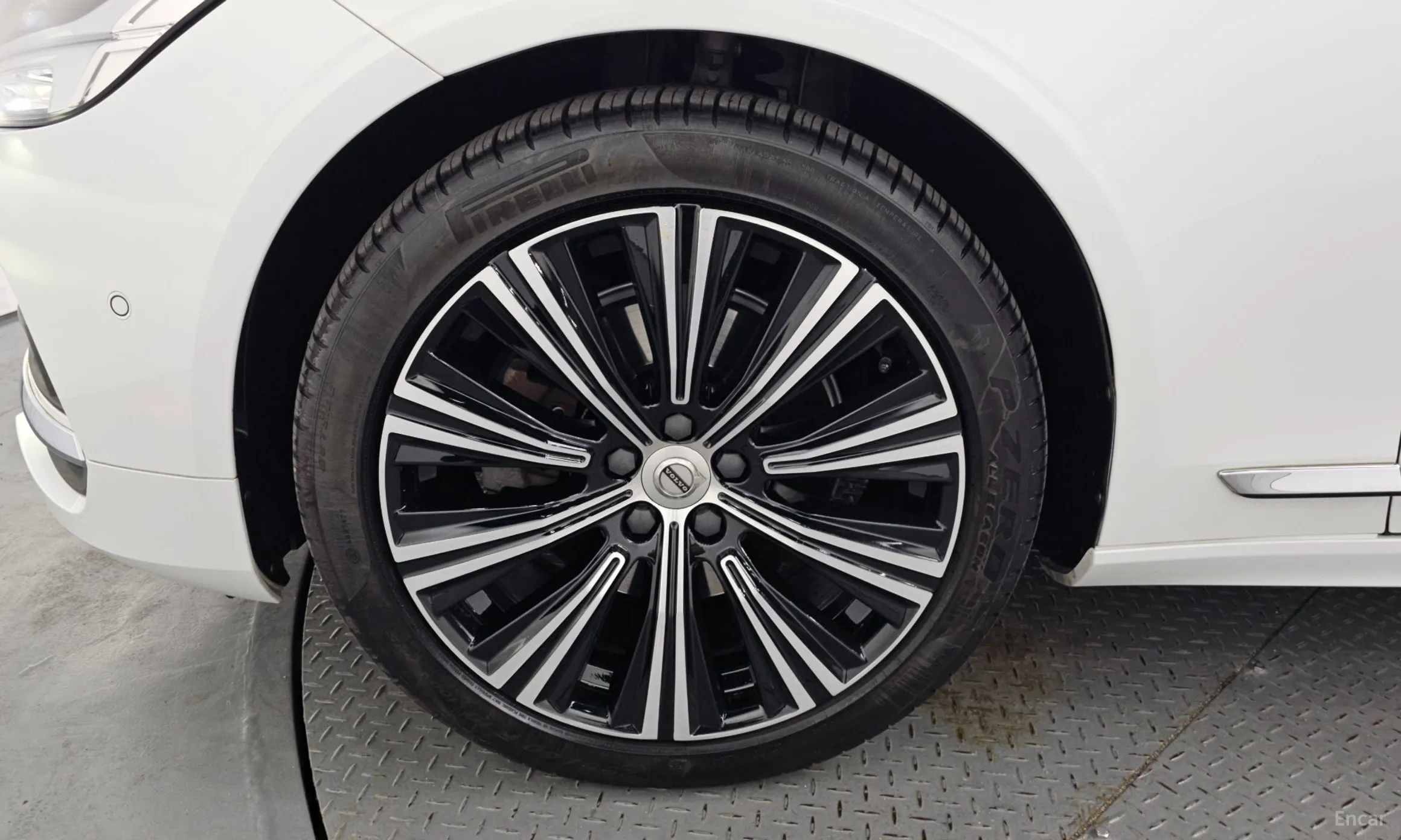 Volvo S90 превью 5