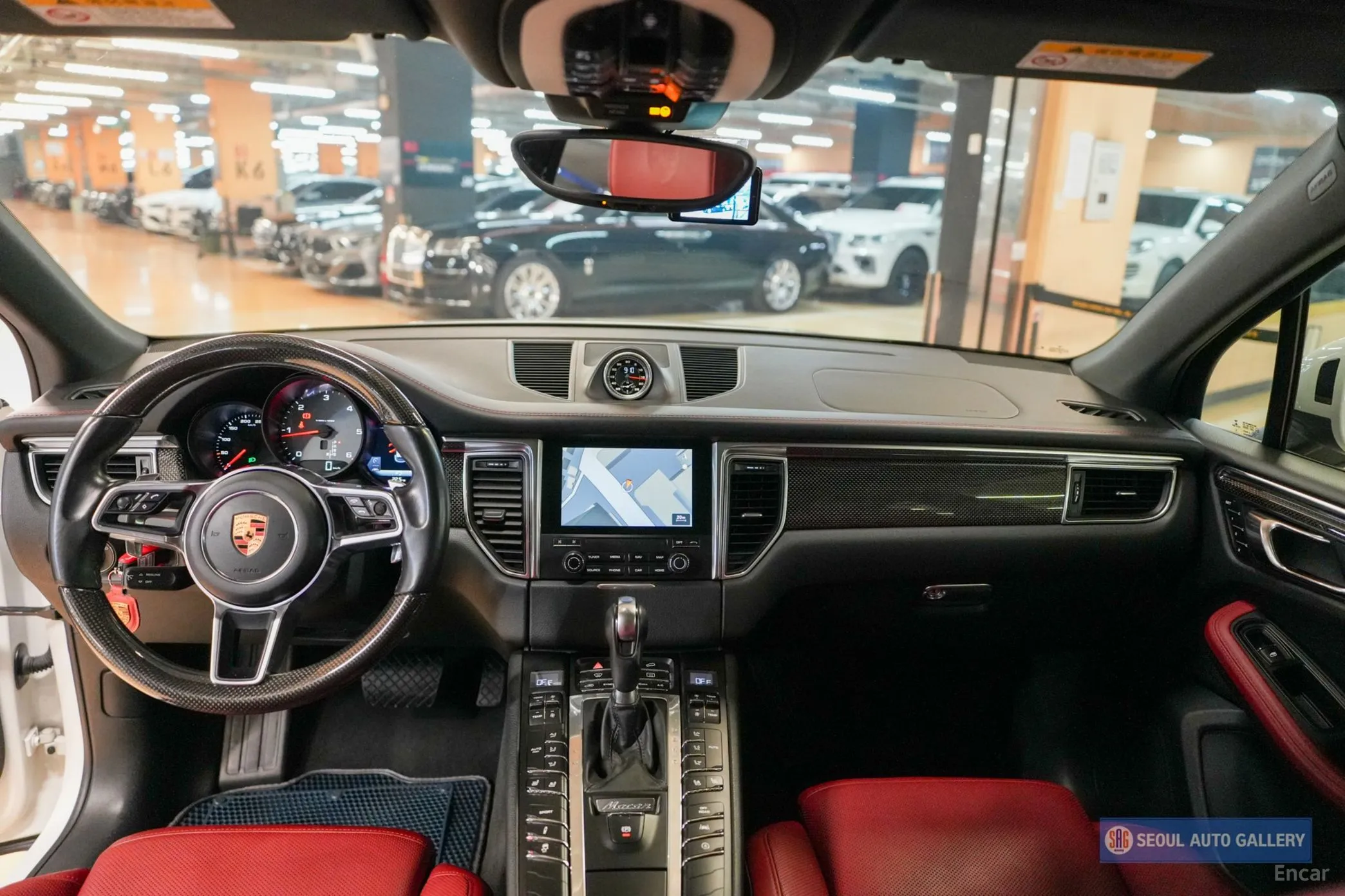 Porsche Macan превью 9