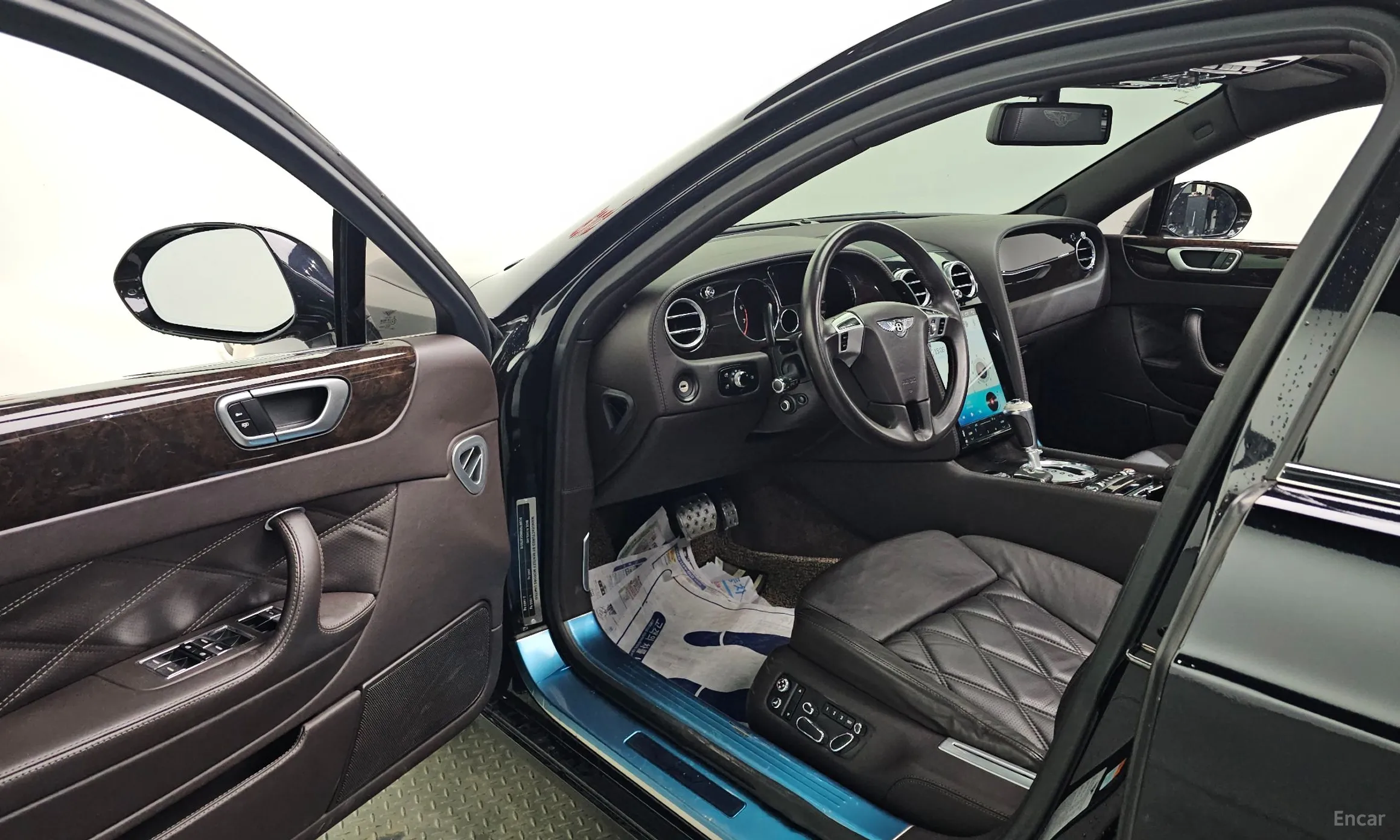 Bentley Flying Spur Gen 1 превью 10
